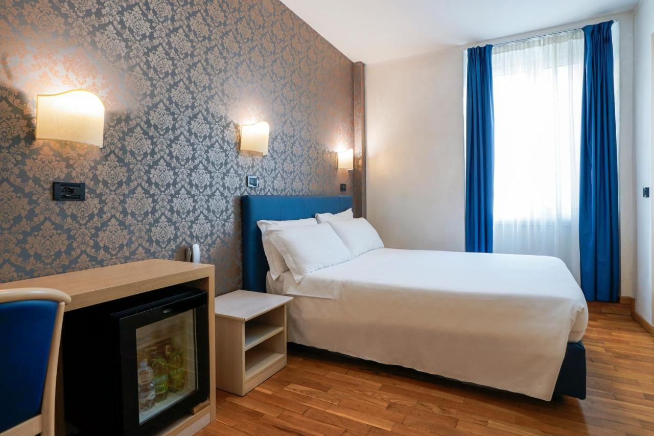 Small Double Room,37478689:JPEG