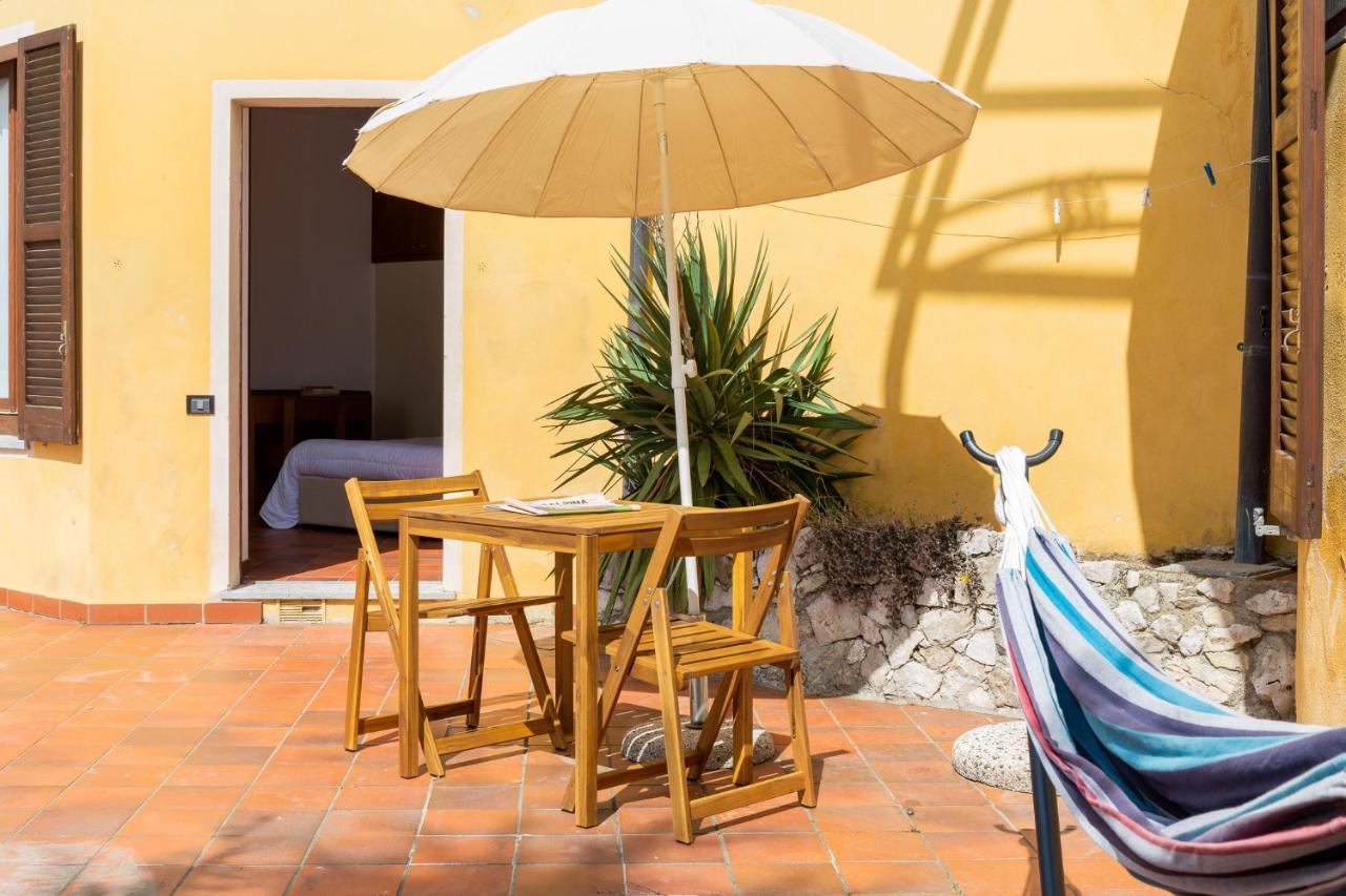 Zweibettzimmer mit Terrasse