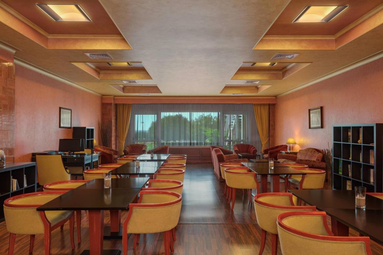 Executive Double Room with Lounge Access