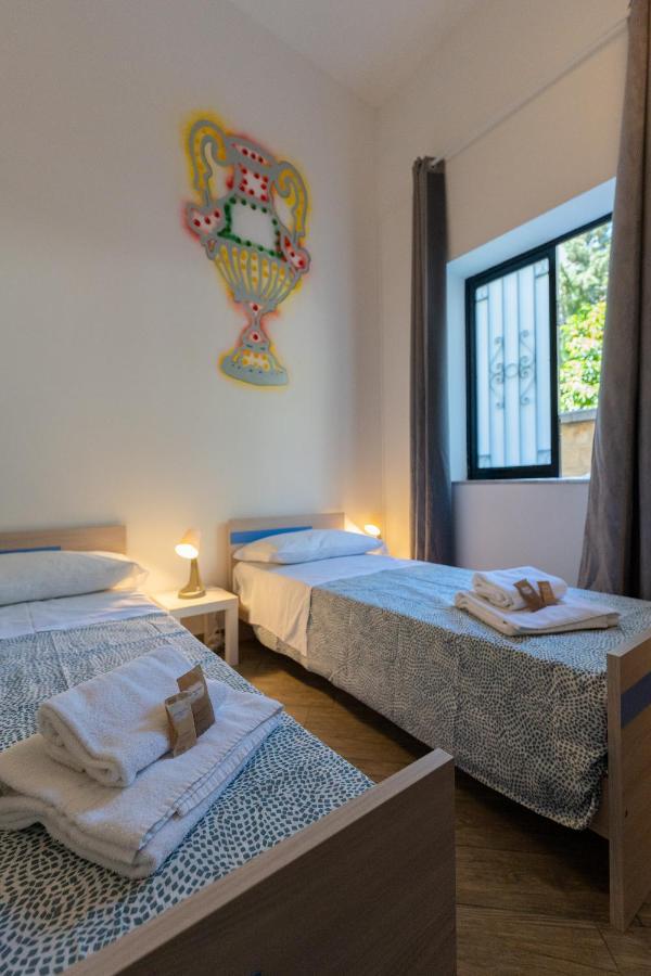 Chambre Triple avec Salle de Bains Privative