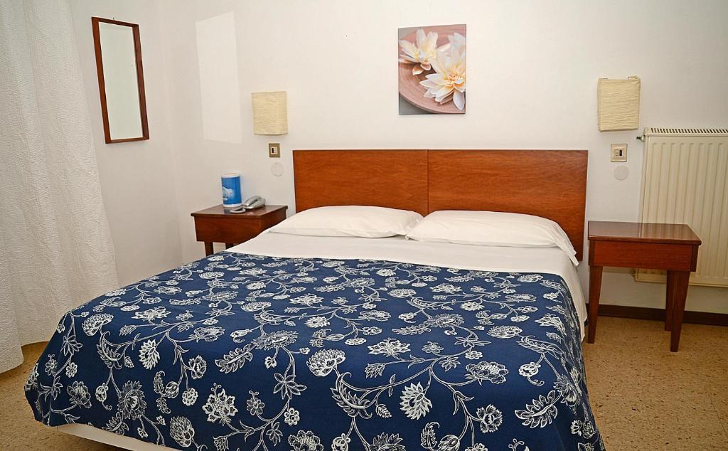 Tweepersoonskamer met 1 of 2 Bedden en Balkon