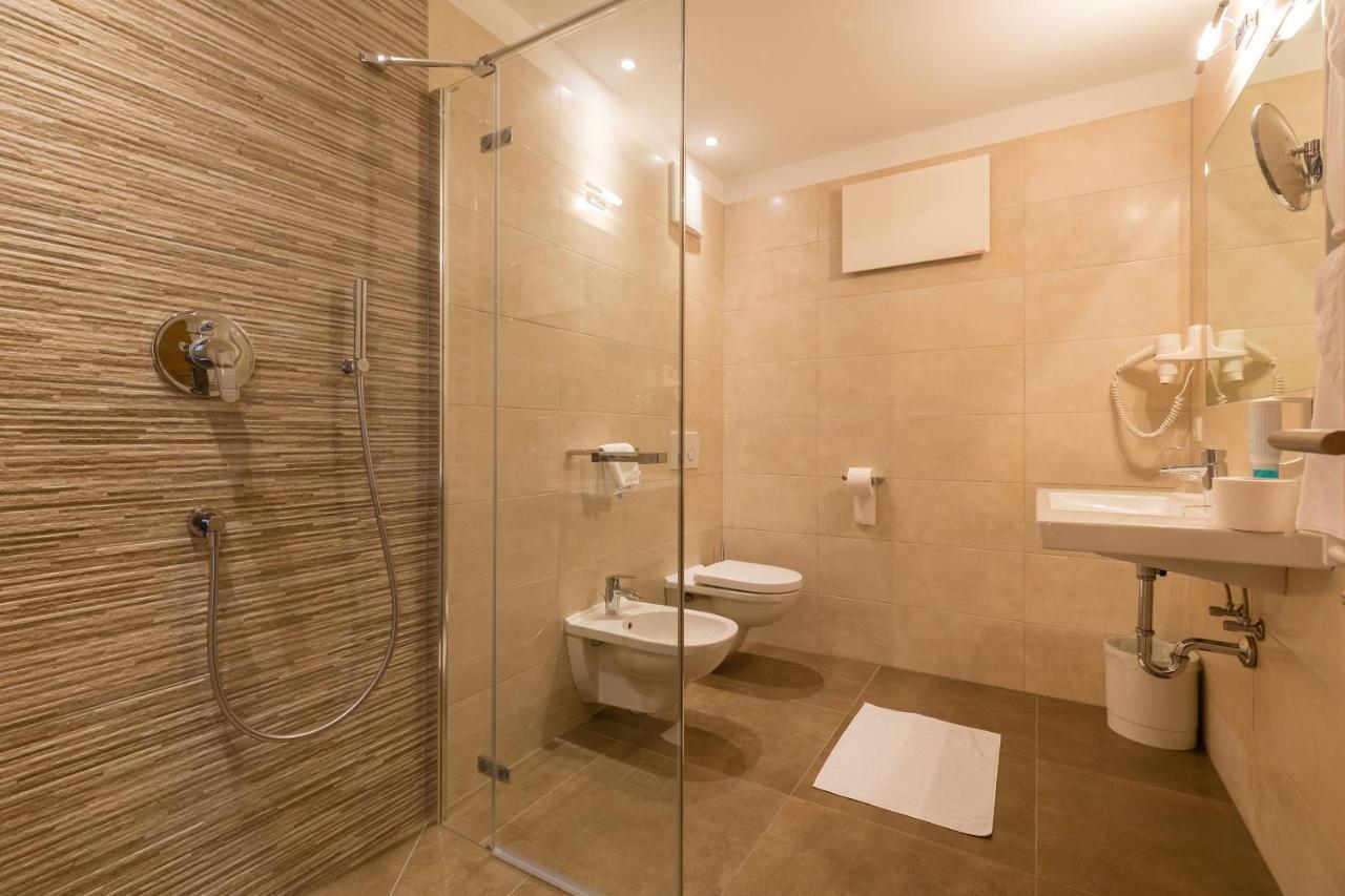 Superior Double Room,1263482749:JPEG