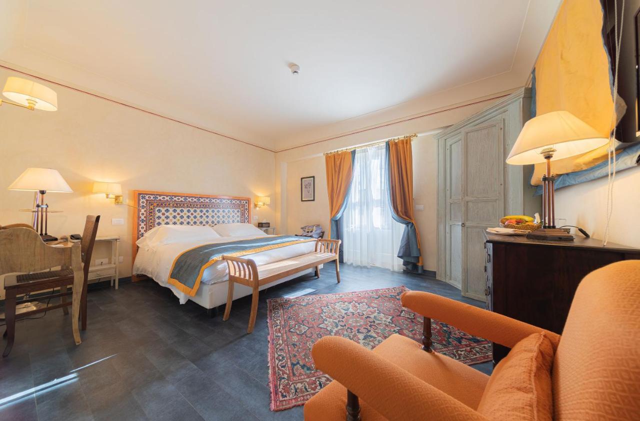 Deluxe Double Room with Hot Tub