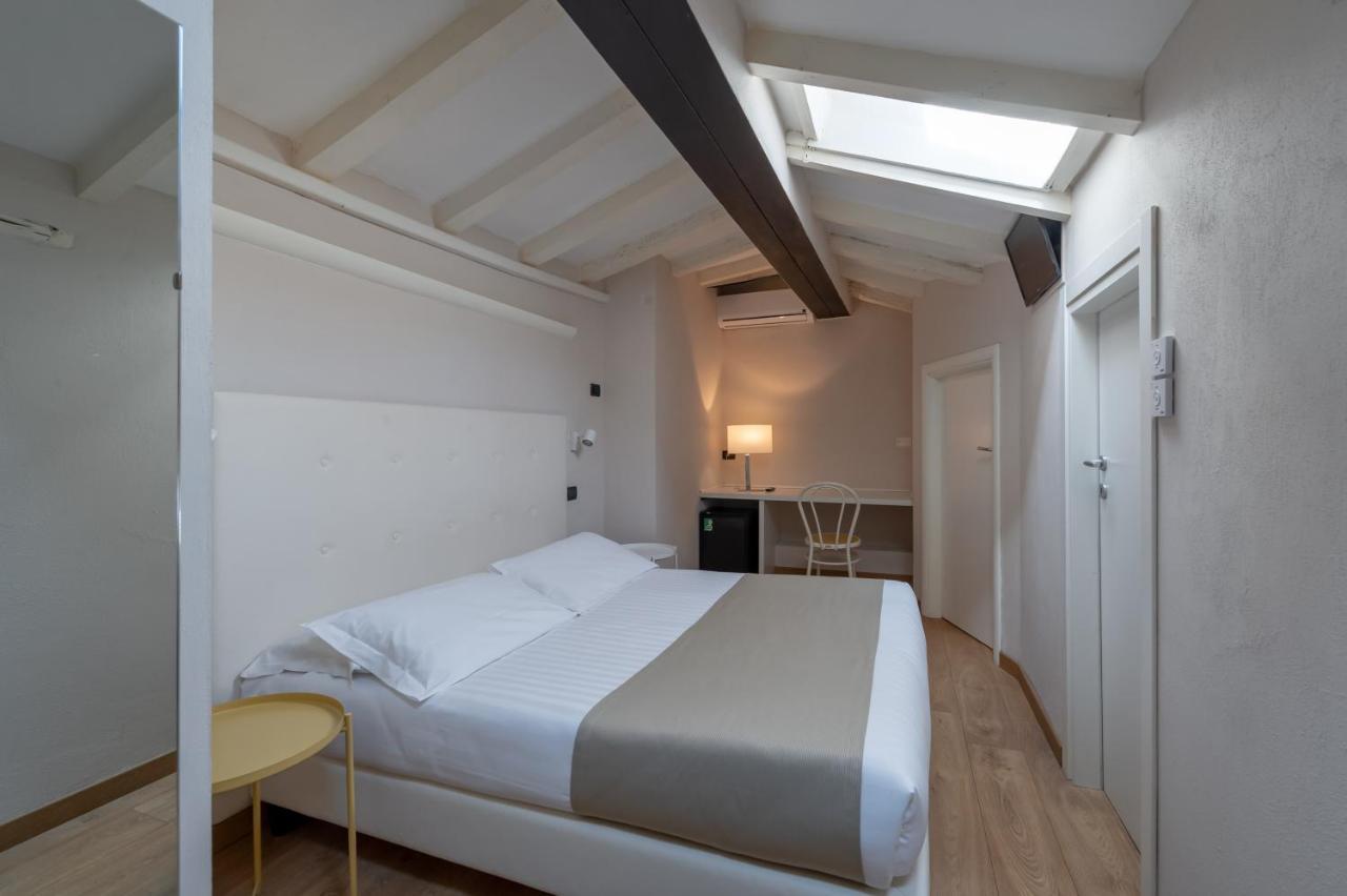 Double or Twin Room,1413024938:JPEG