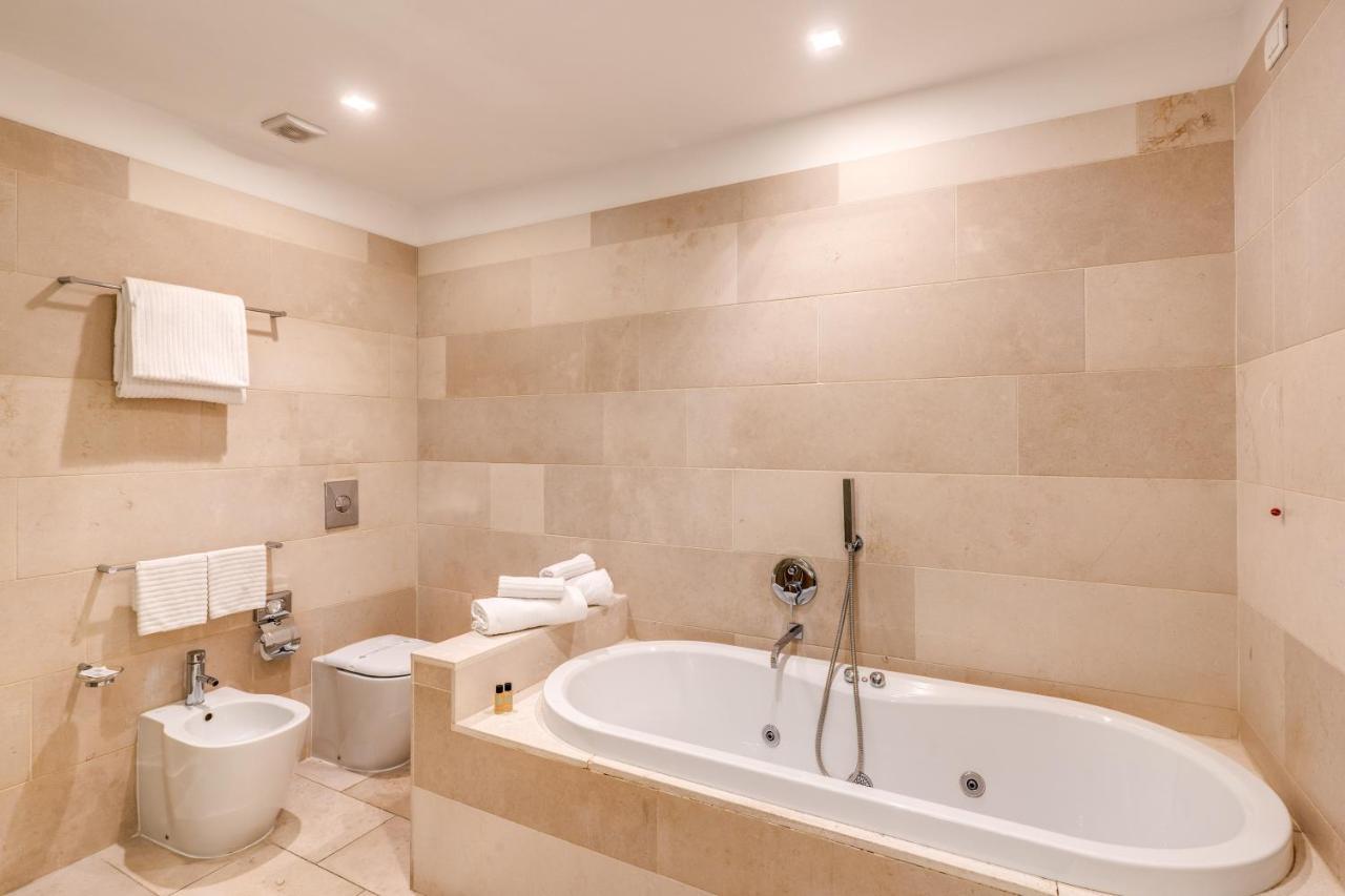 Suite Familiar con balcón