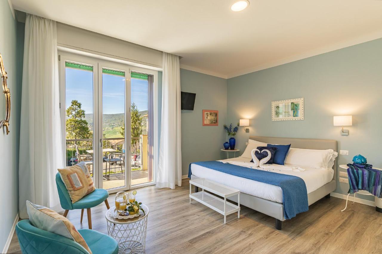 Deluxe Family Room Balcony