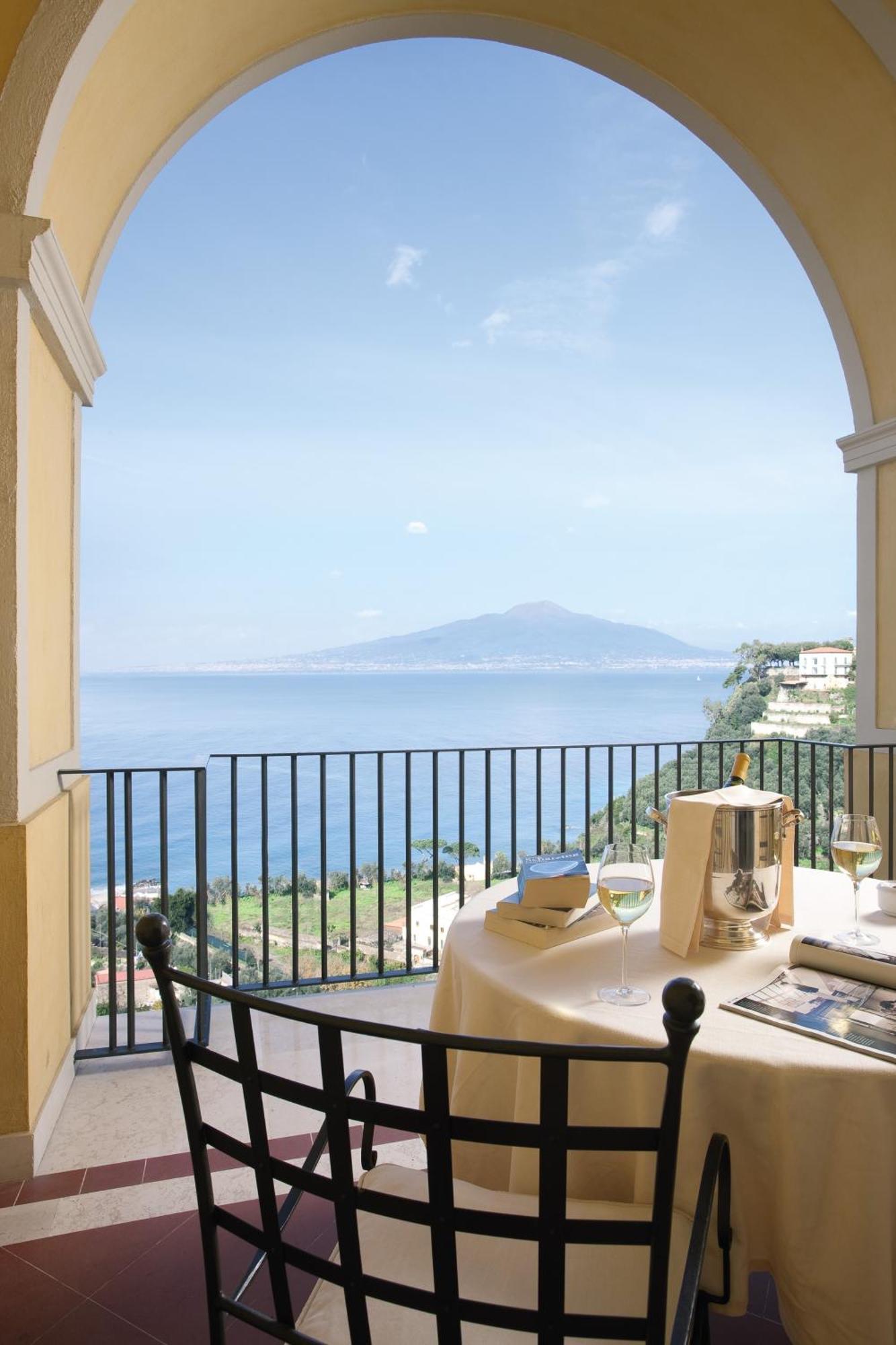 Deluxe Double Room with Sea View