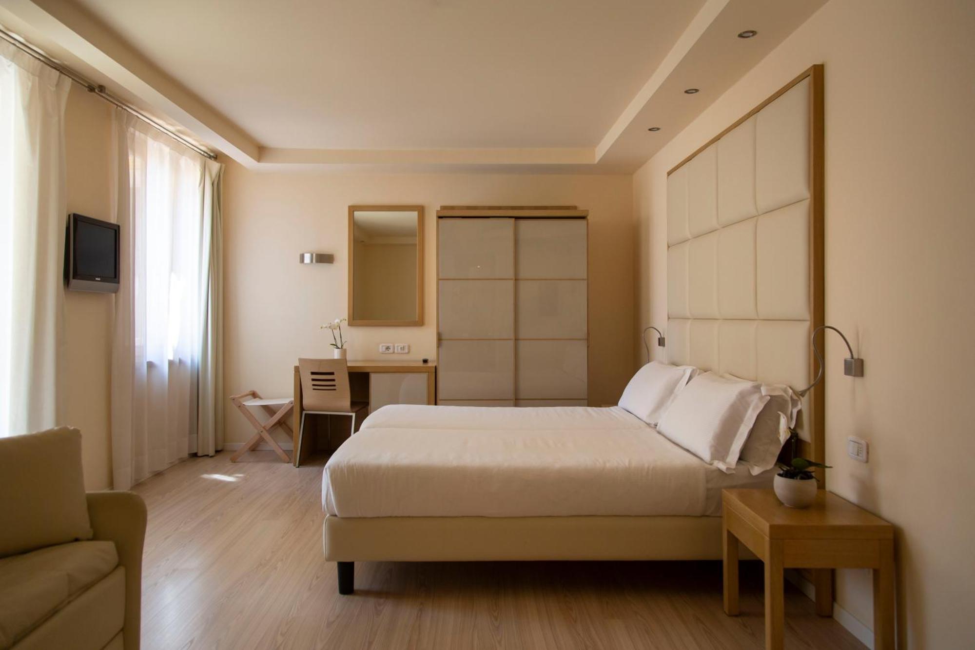 Triple Room Balcony,1447138078:JPEG