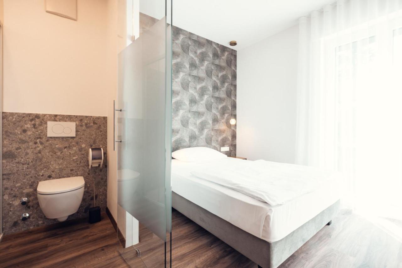 Economy Single Room,1498863046:JPEG