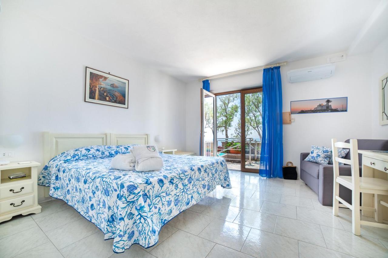 Chambre Double Supérieure - Vue sur Mer