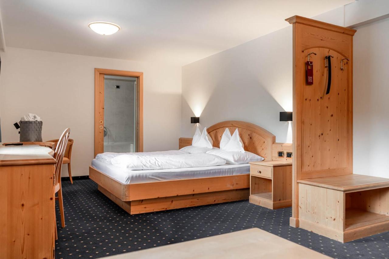 Standard Double Room,1588125624:JPEG