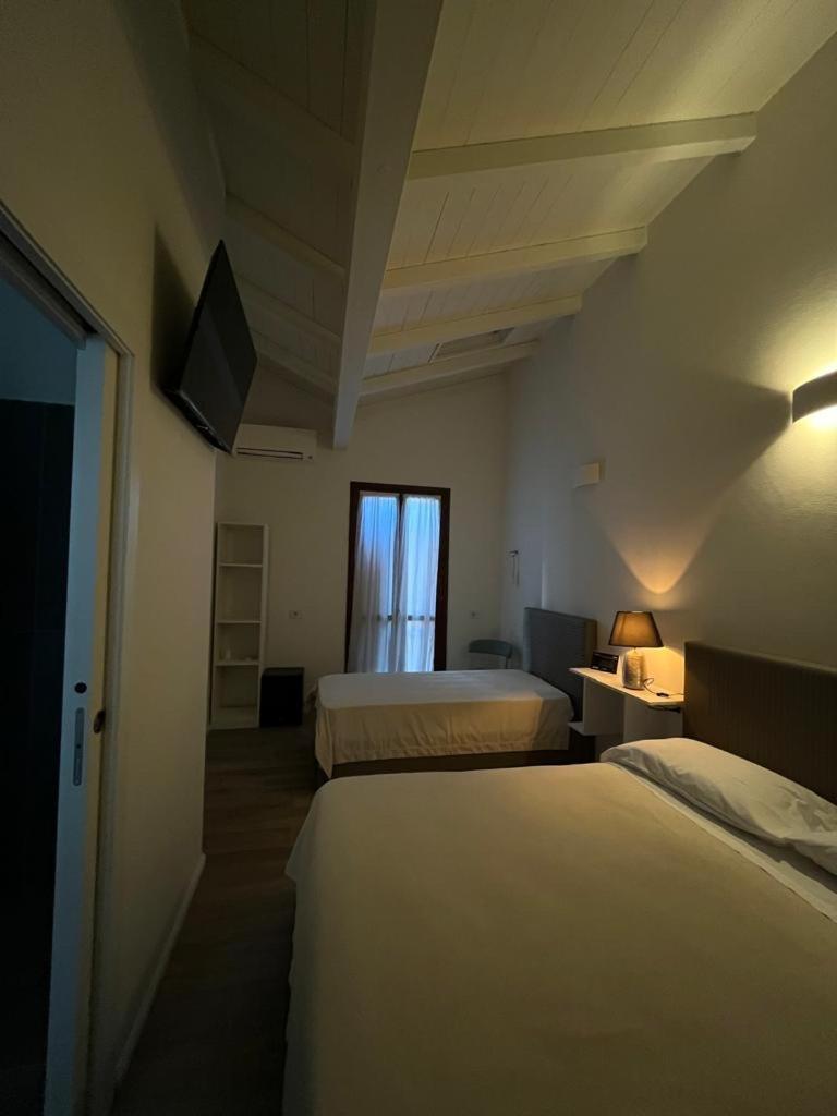 Chambre Triple avec Salle de Bains - Annexe