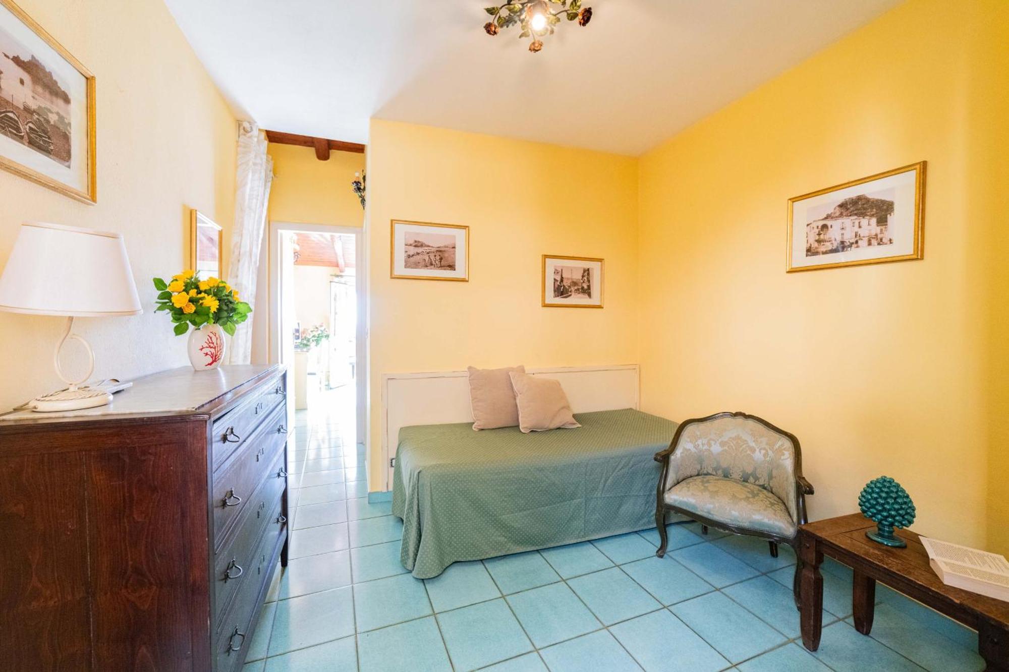 Chambre Lit Queen-Size - Vue sur Mer