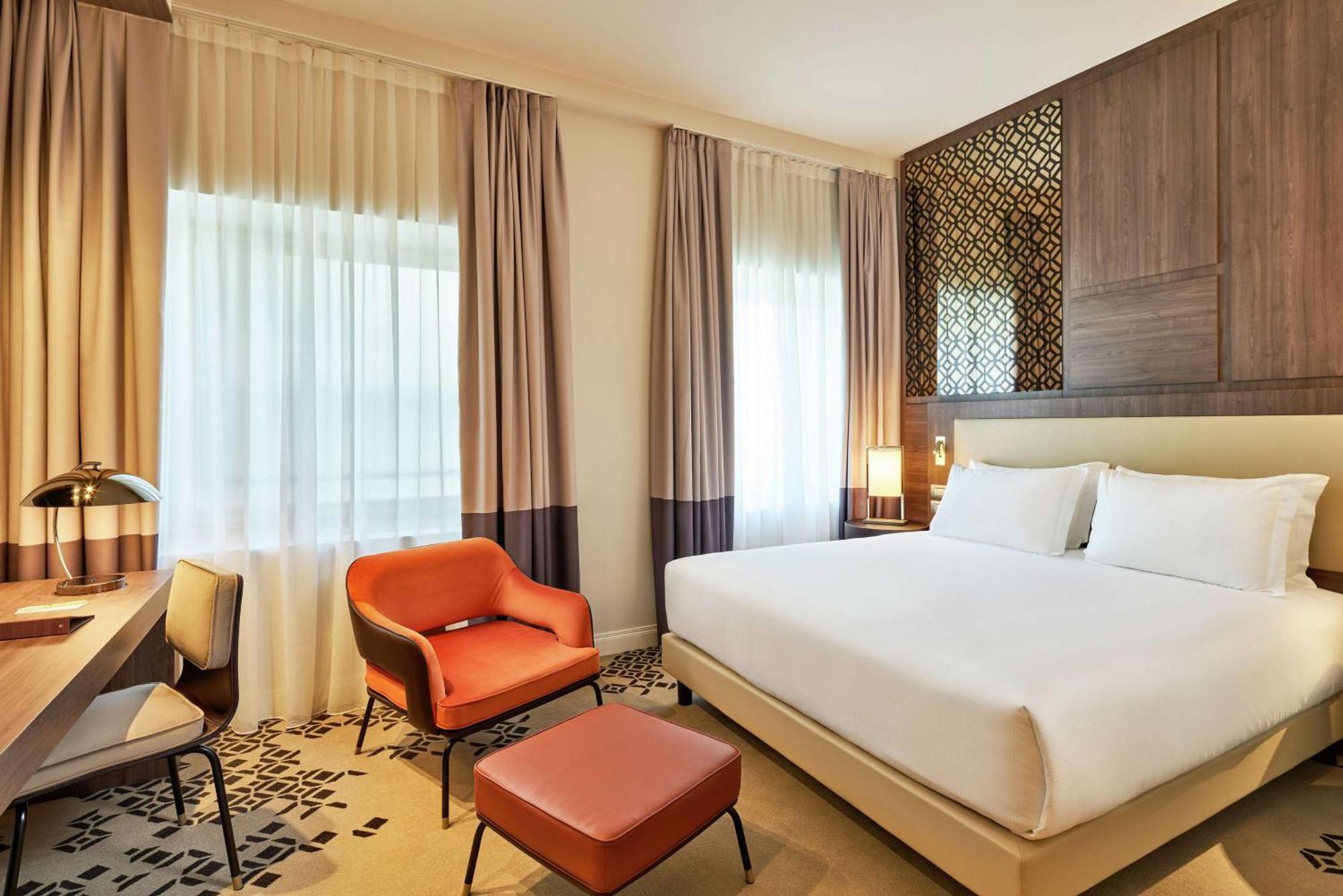 Deluxe Zimmer mit Kingsize-Bett