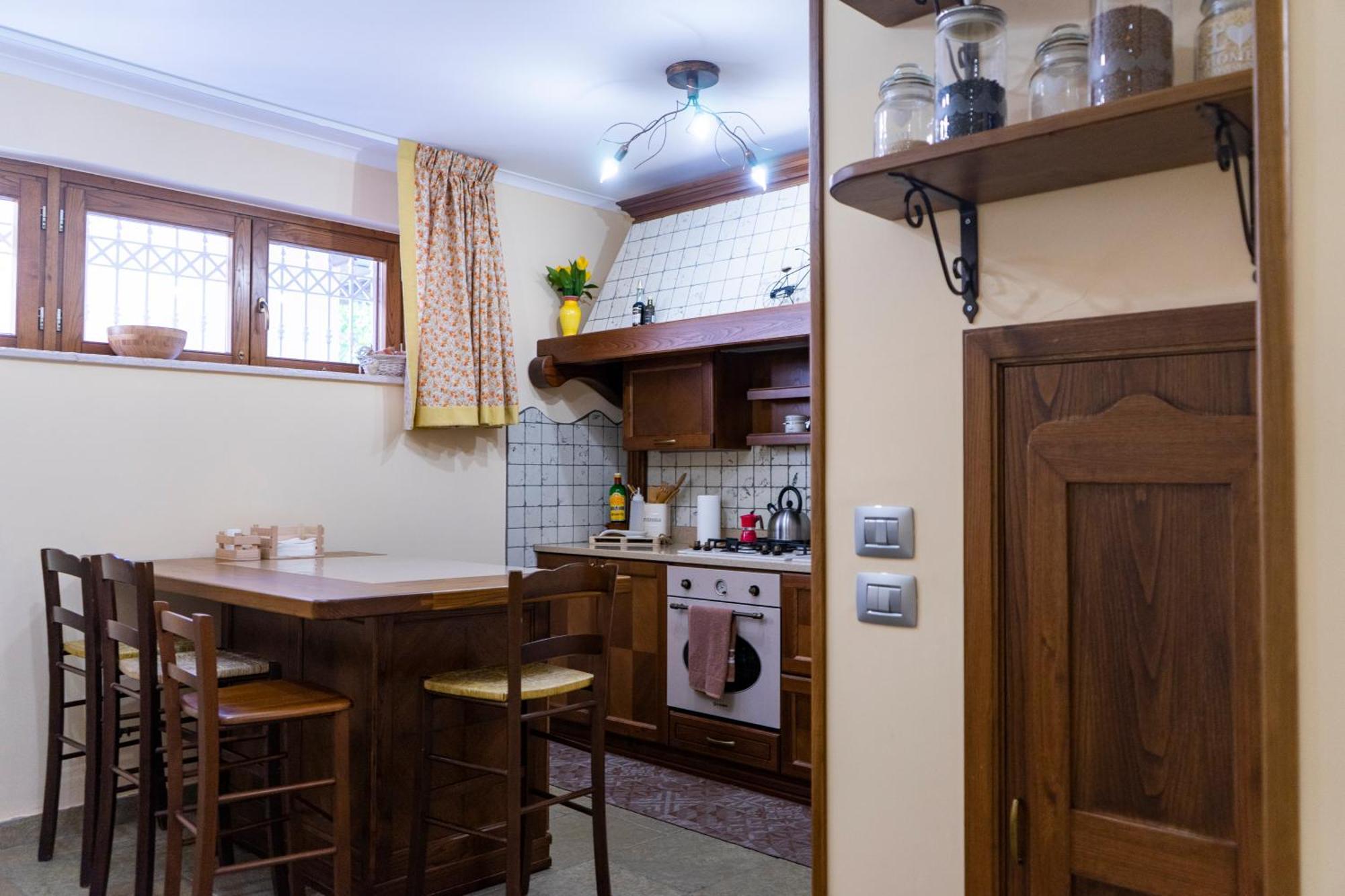 Appartement met 2 Slaapkamers op de Begane Grond - Bijgebouw