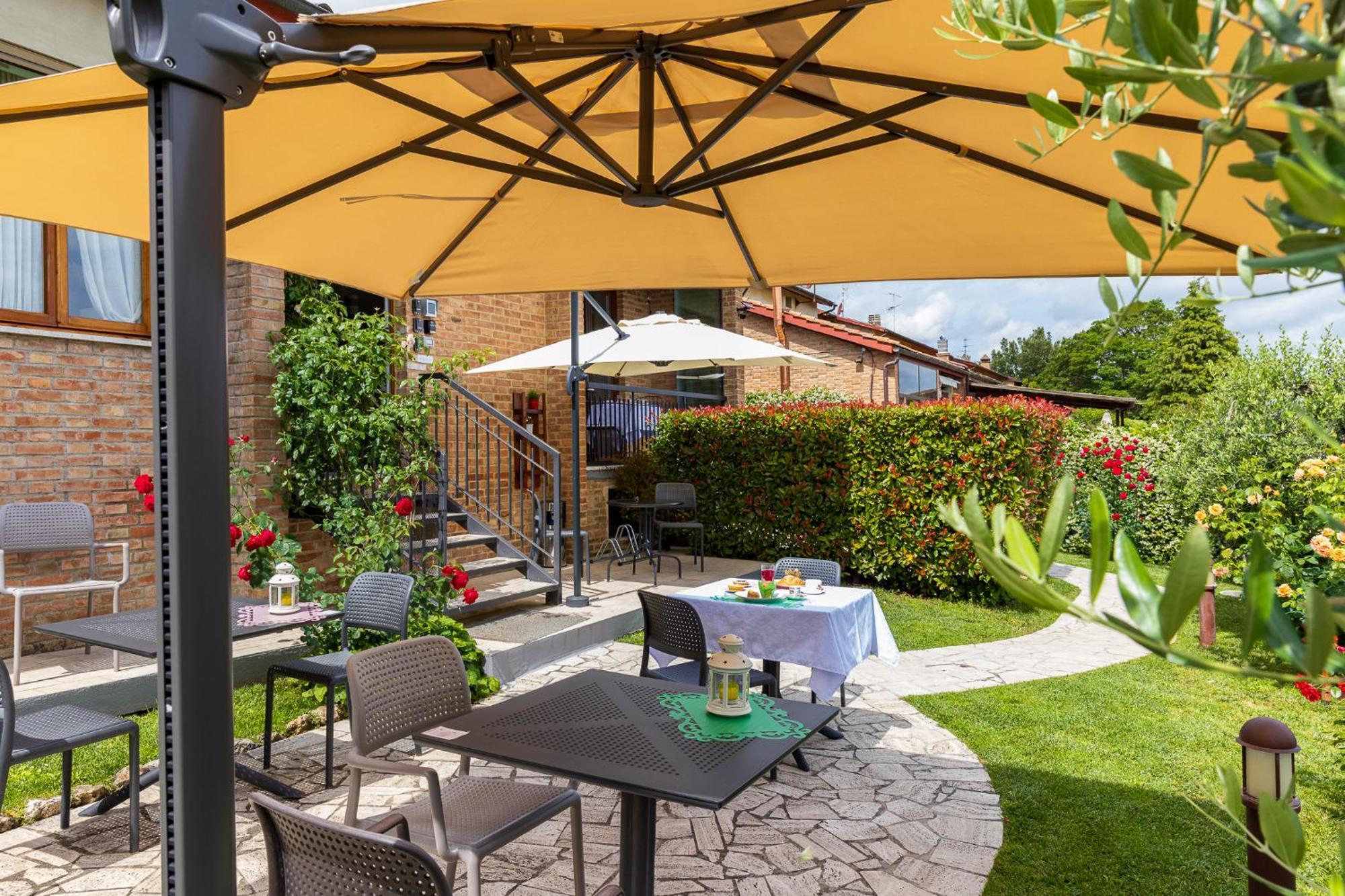 Deluxe Triple Room Balcony