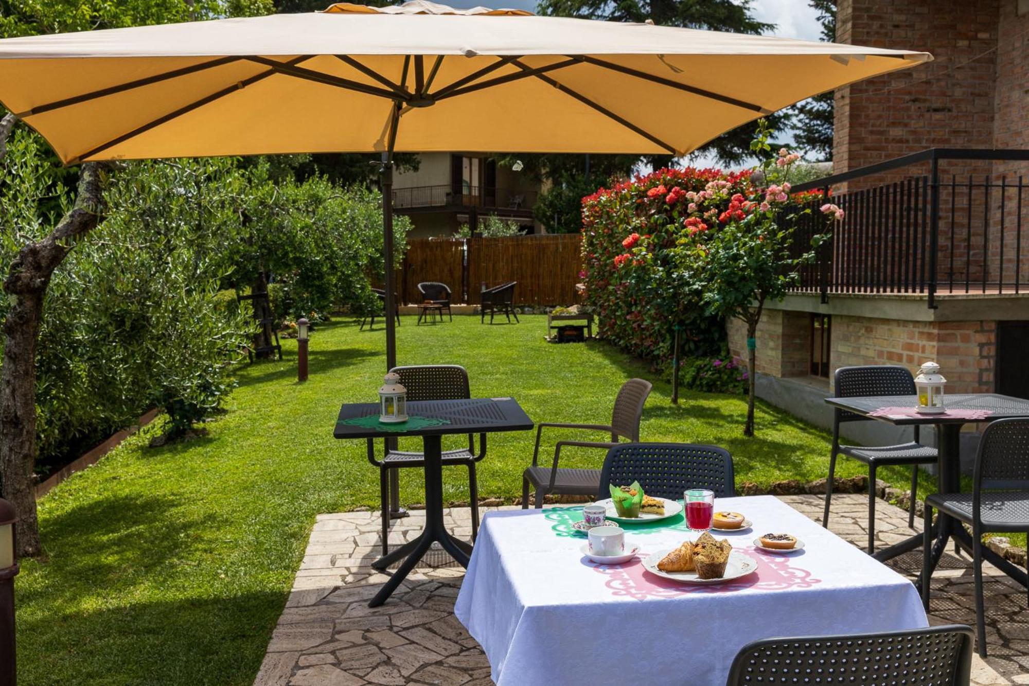 Deluxe Triple Room Balcony