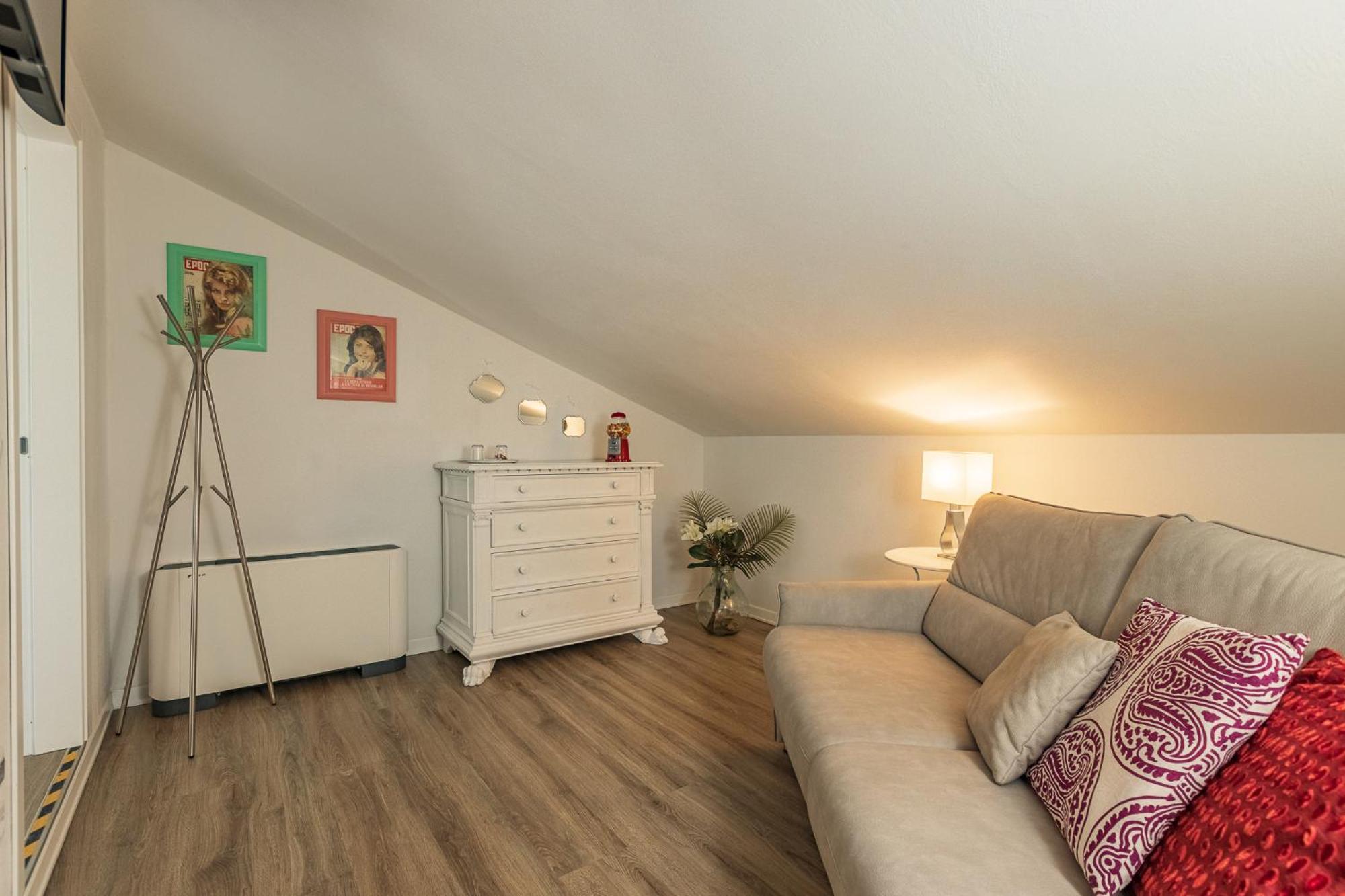 Deluxe Family Room Balcony