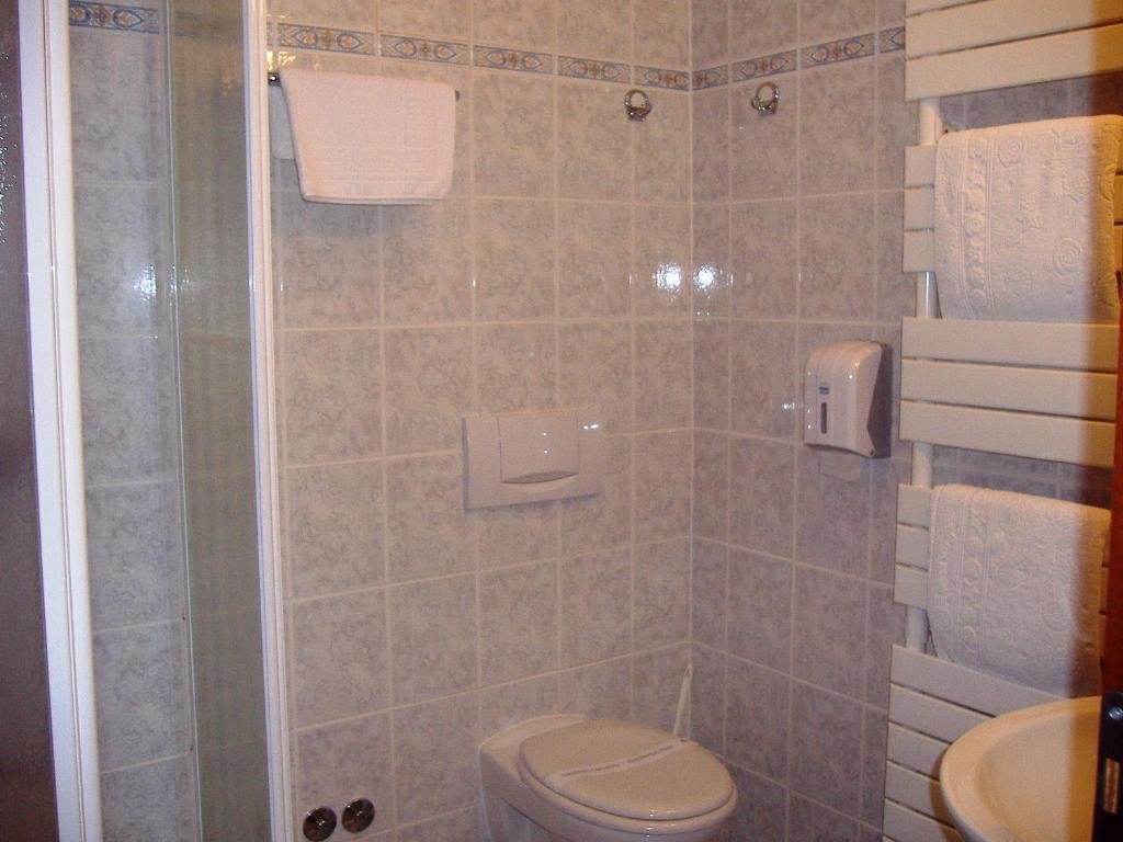 Deluxe Twin Room with Sea View,155640284:JPEG