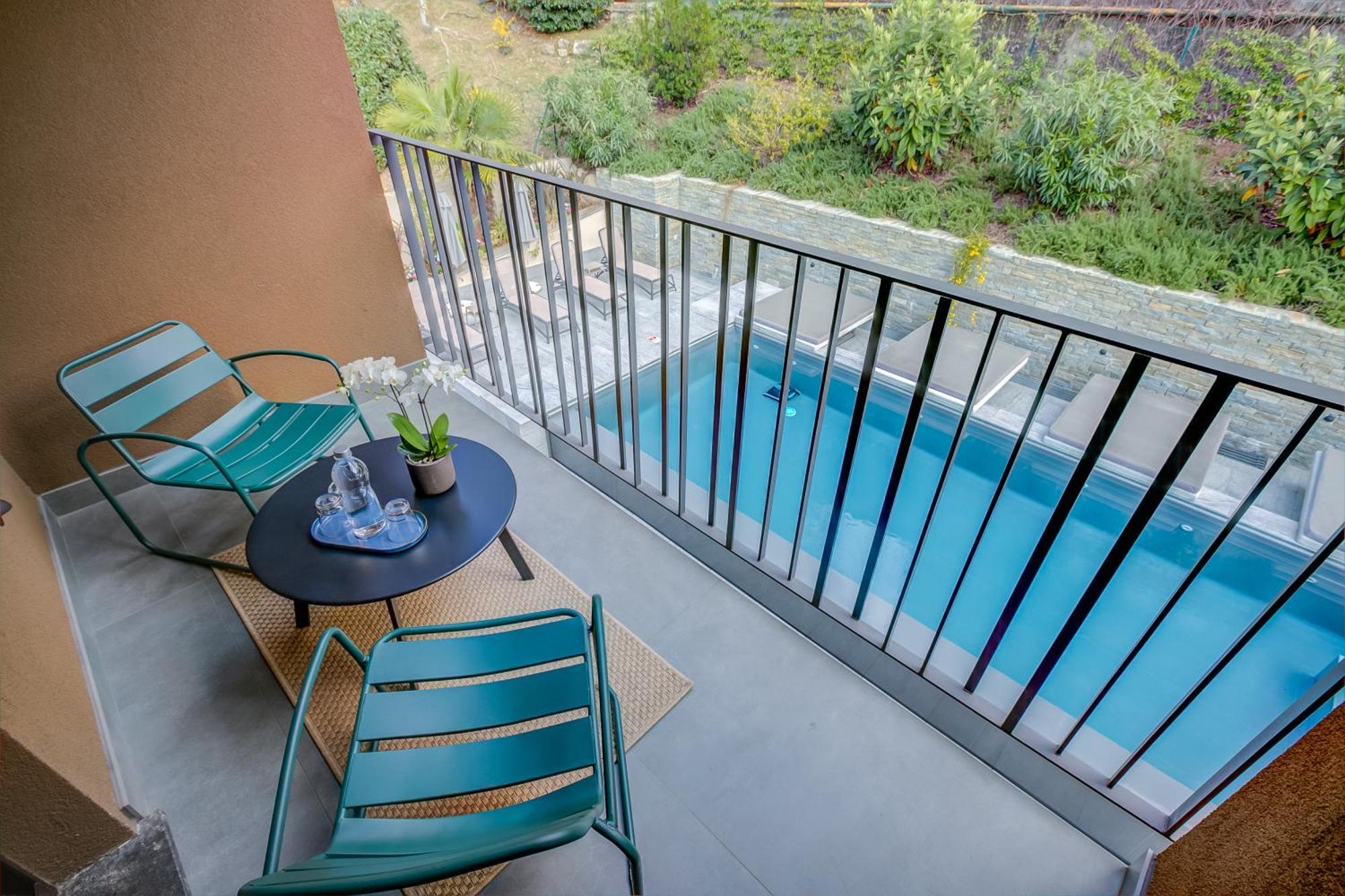 Suite mit Poolblick
