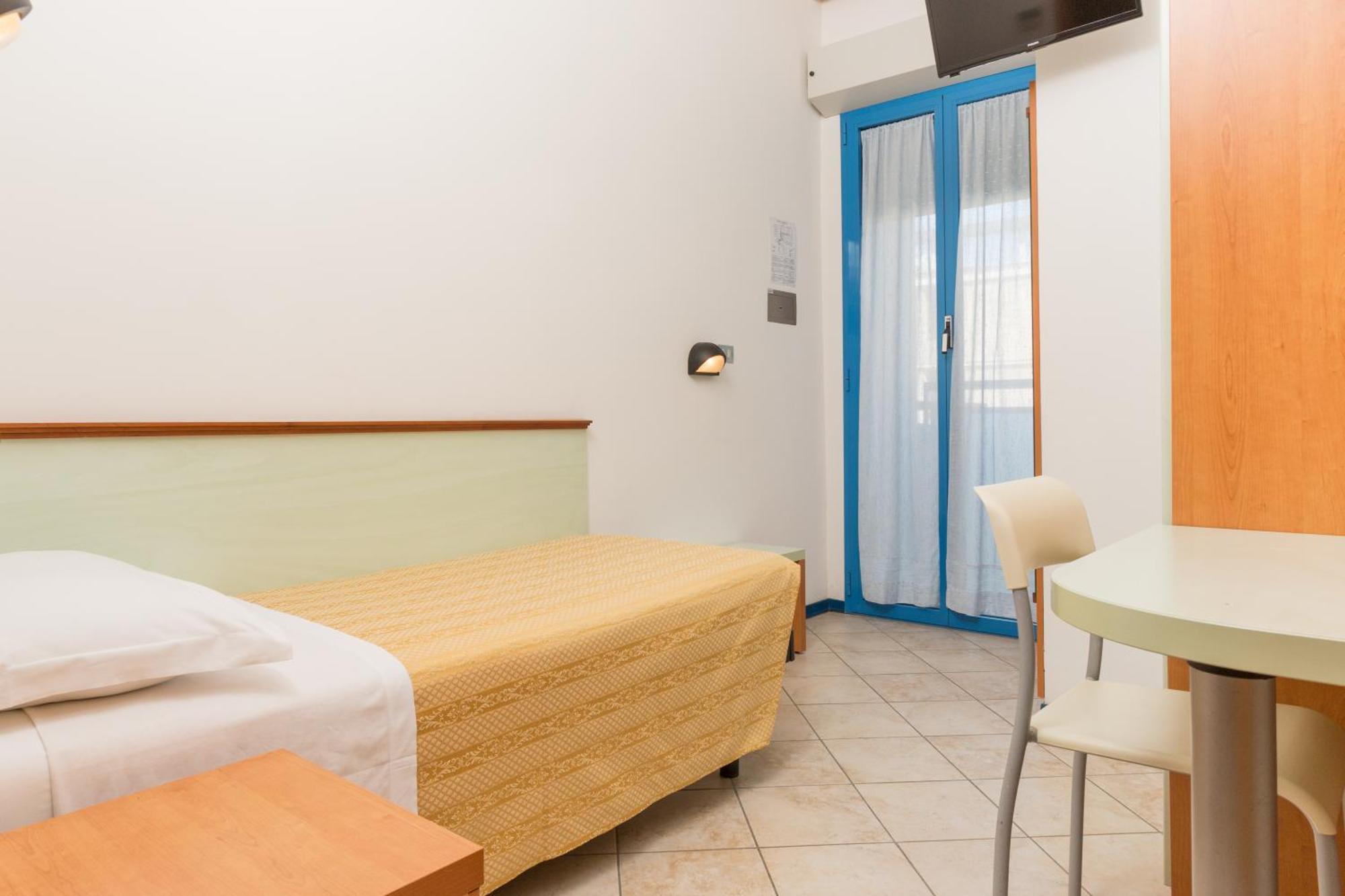 Single Room,1567029281:JPEG