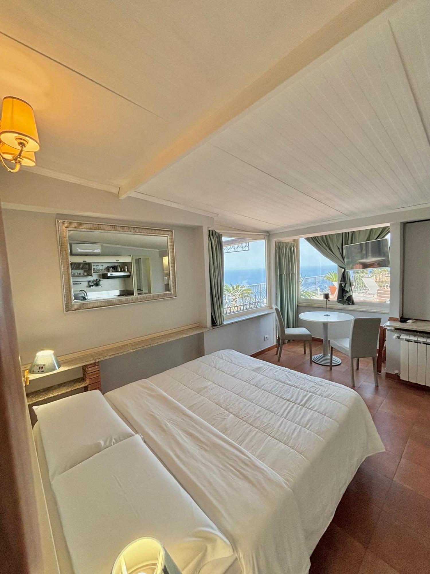 Apartment Sea View
