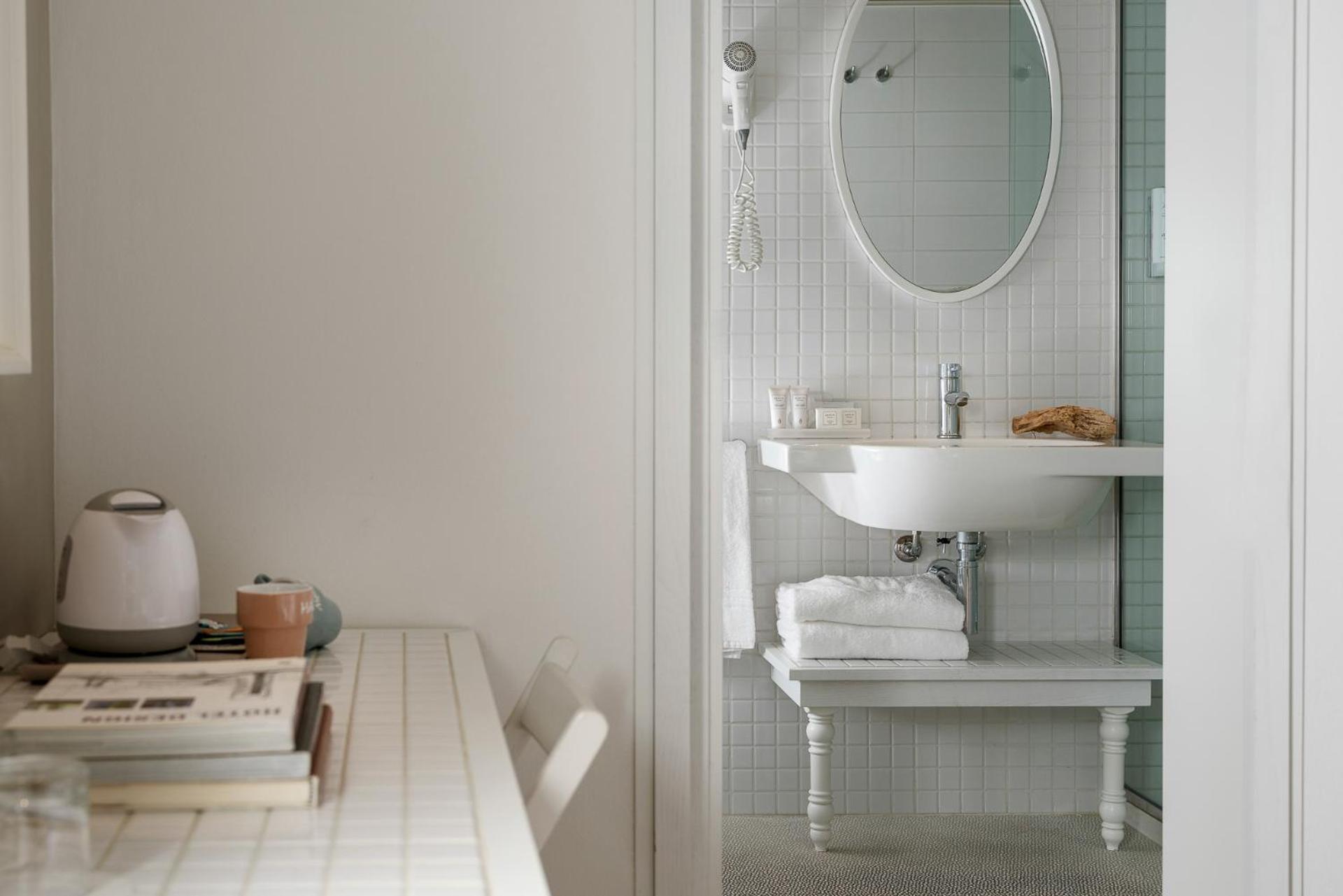 Deluxe tweepersoonskamer met balkon en uitzicht op zee