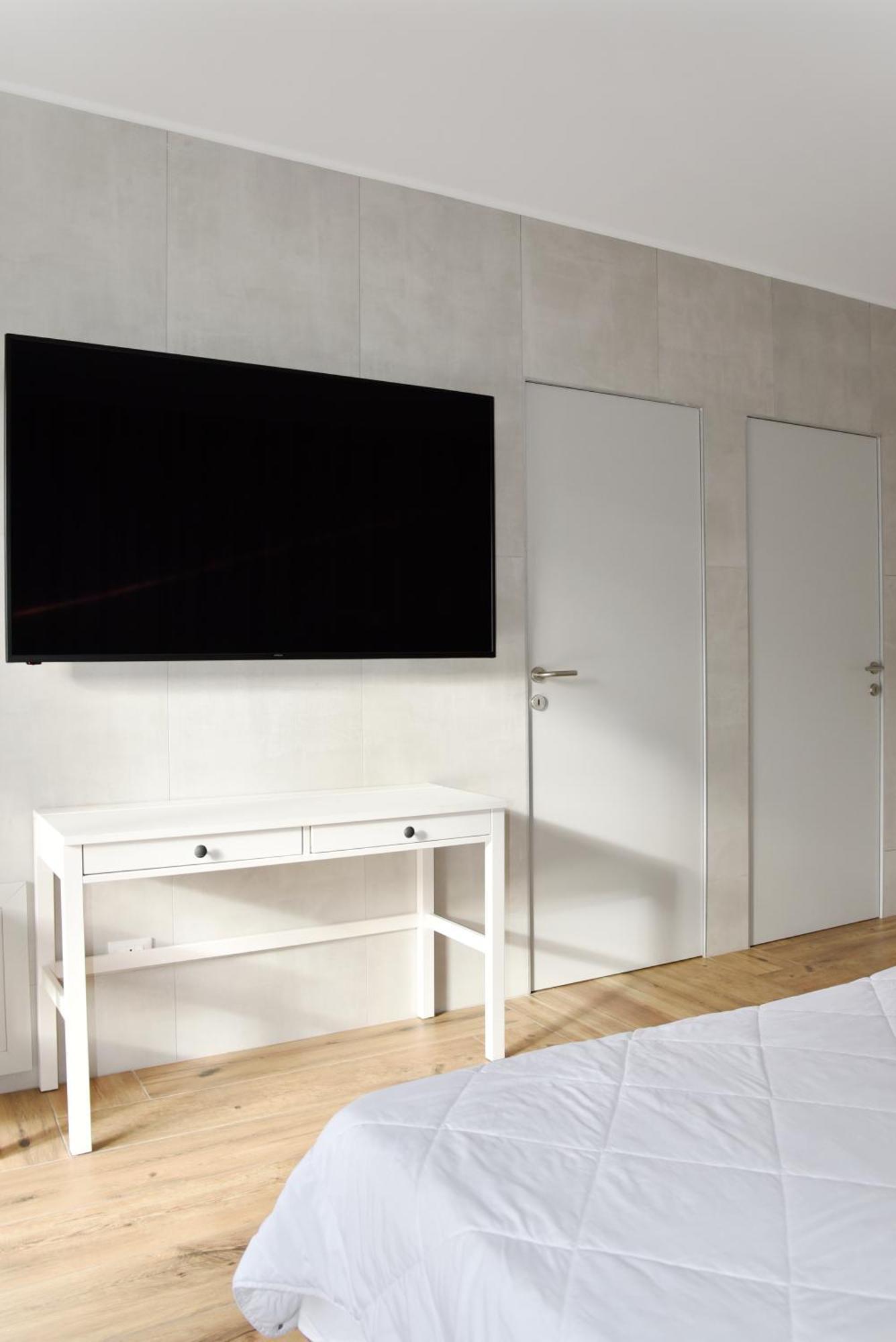 Double Room with Balcony,1578827981:JPEG