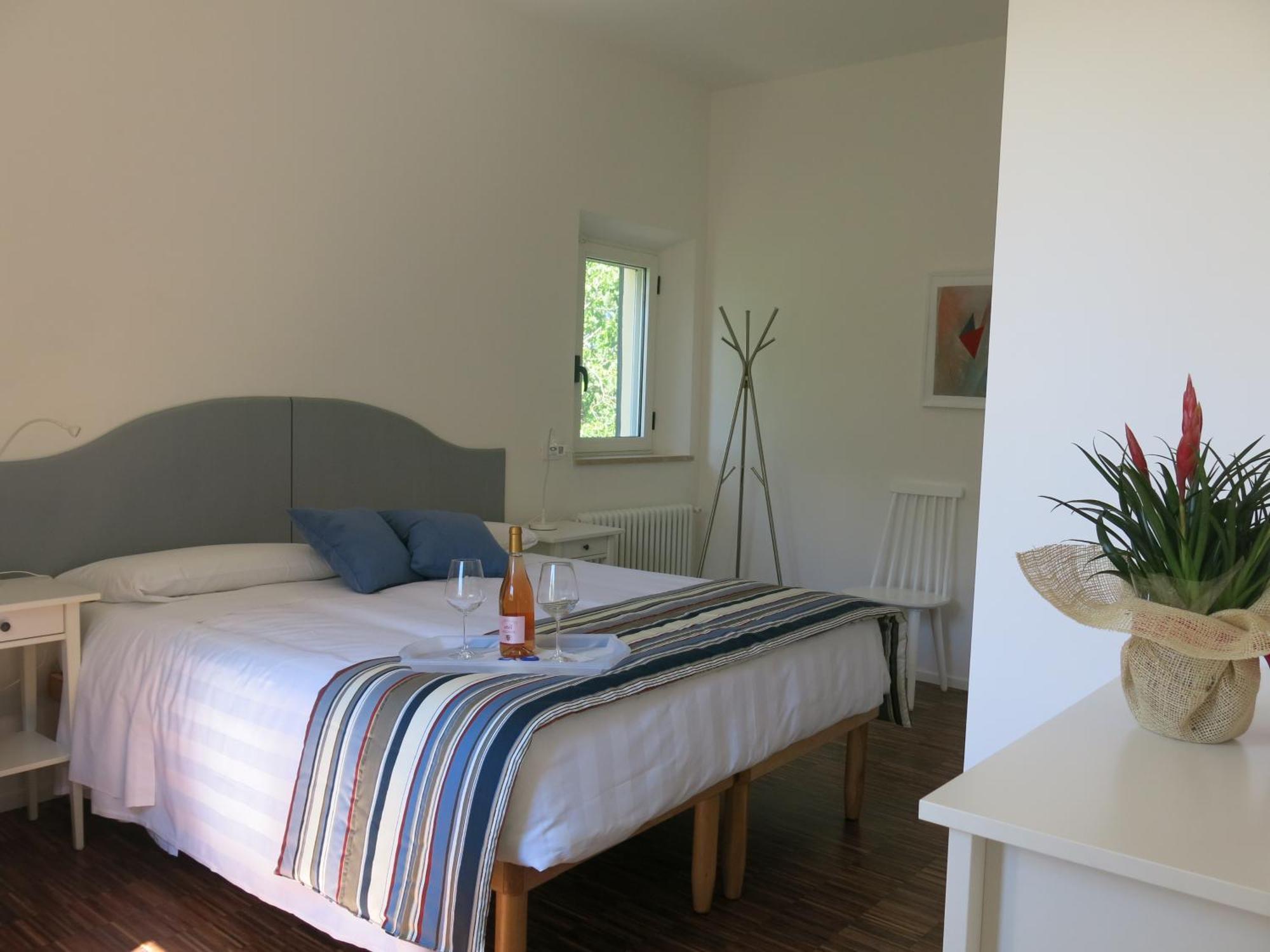 One-Bedroom Apartment Garden View