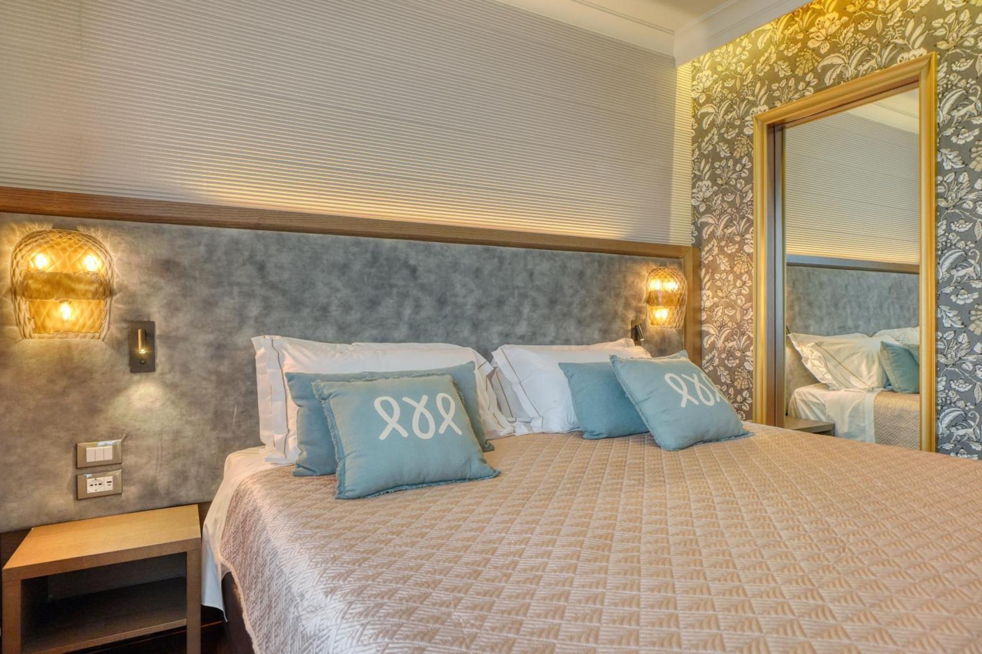 Deluxe Suite,1588410113:JPEG