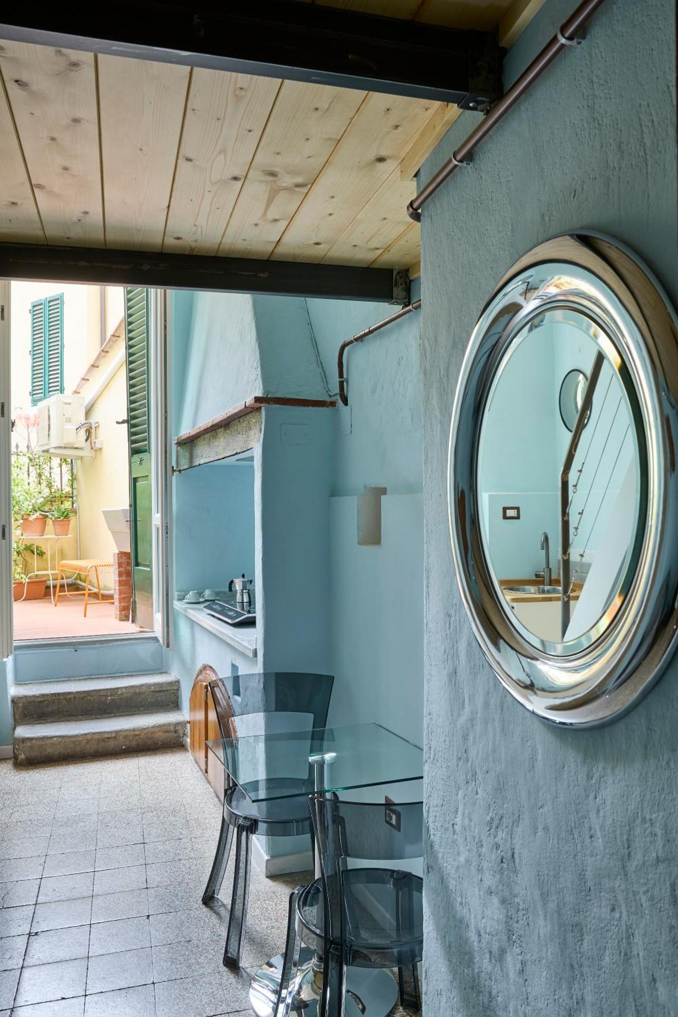 Tweepersoonskamer met een Eigen Externe Badkamer