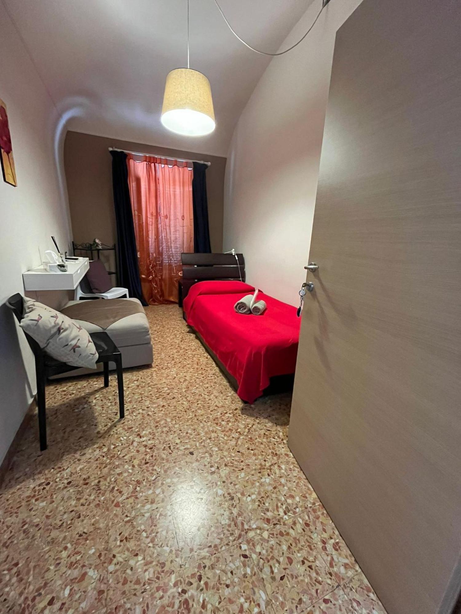 Single Room Private External Bathroom