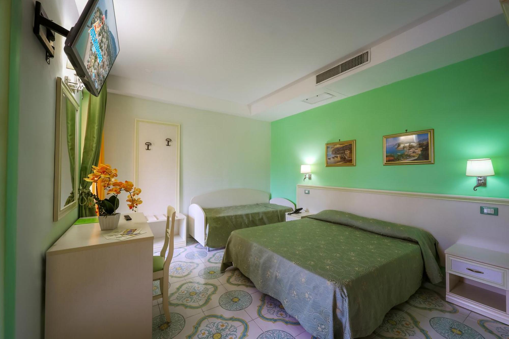 Double Room with Balcony,1598396920:JPEG