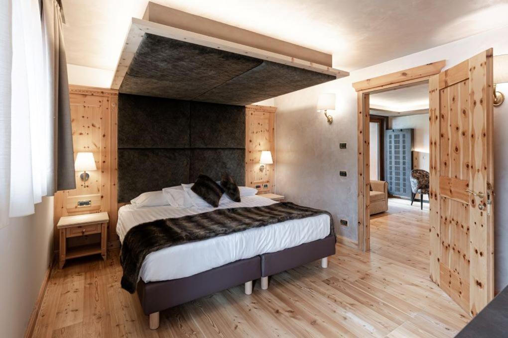 Superior Suite,1602956601:JPEG