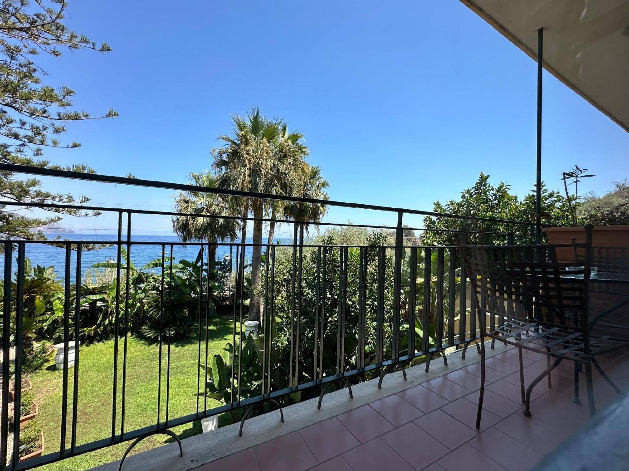 Superior Double or Twin Room Sea View