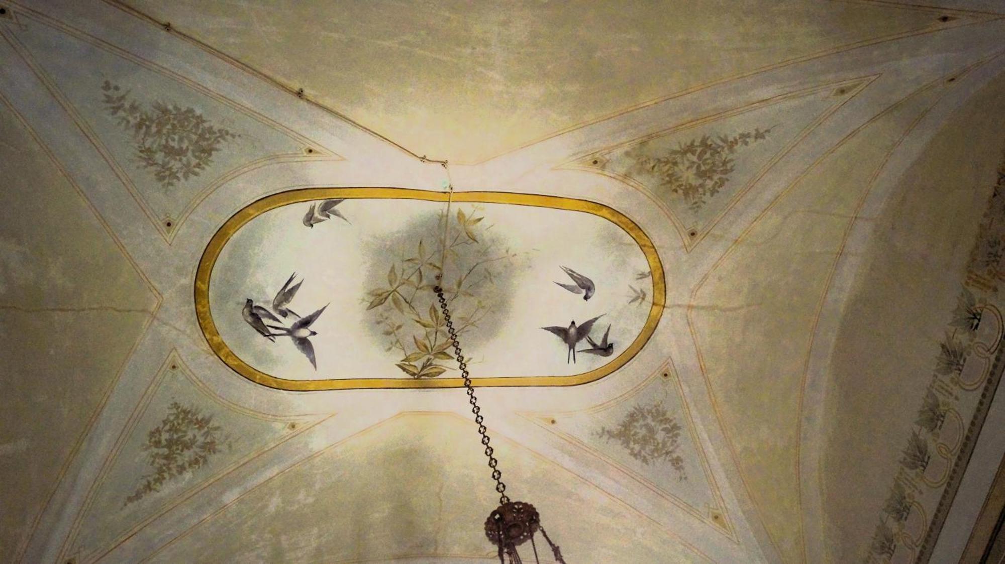 Deluxe Room,1631579084:JPEG