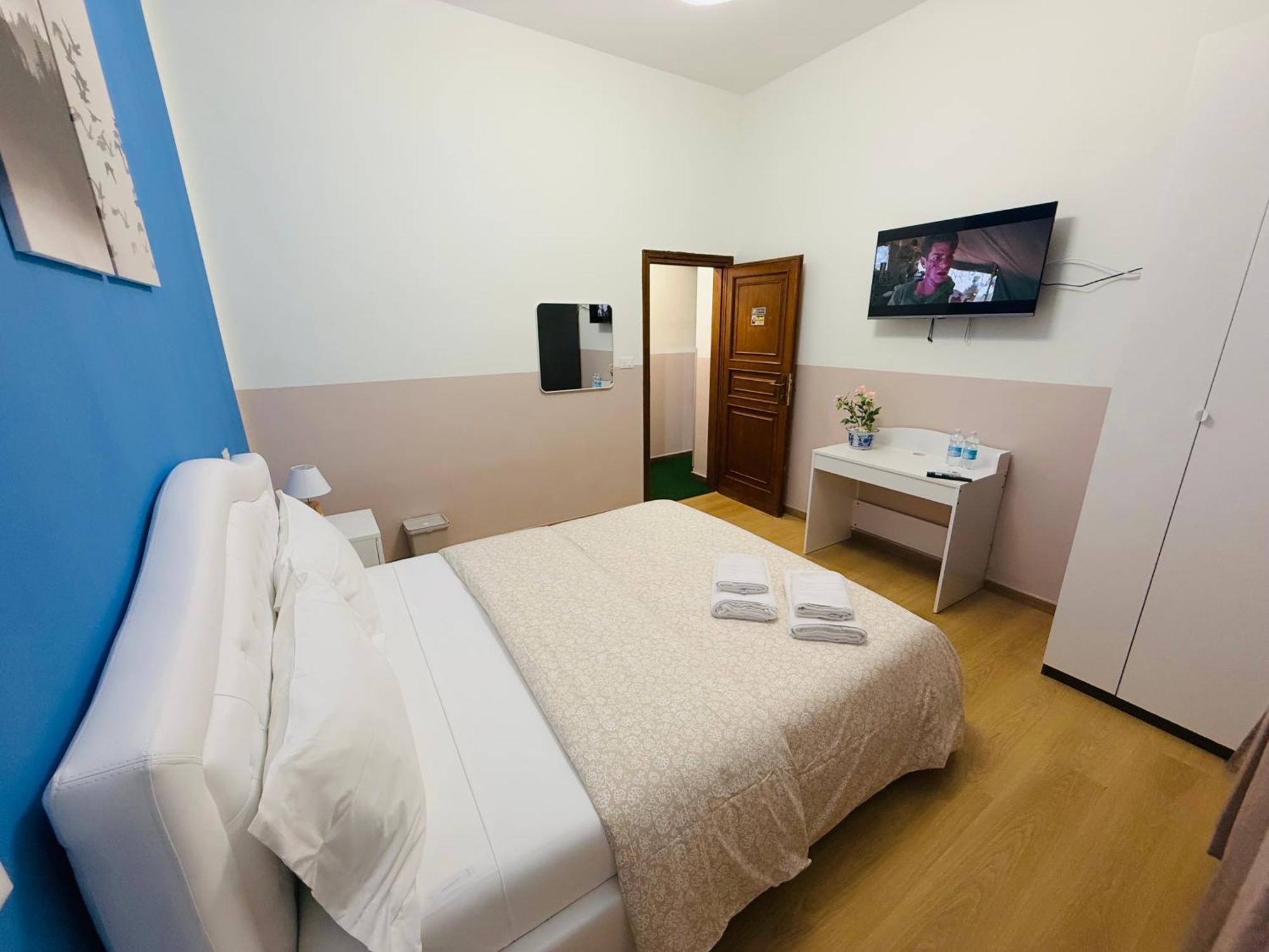 Double Room Private Bathroom