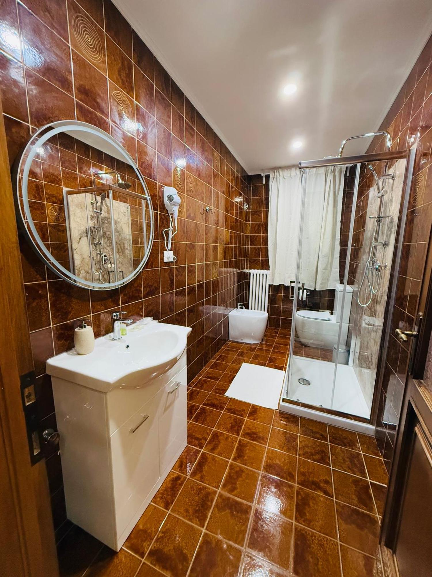 Double Room Private Bathroom