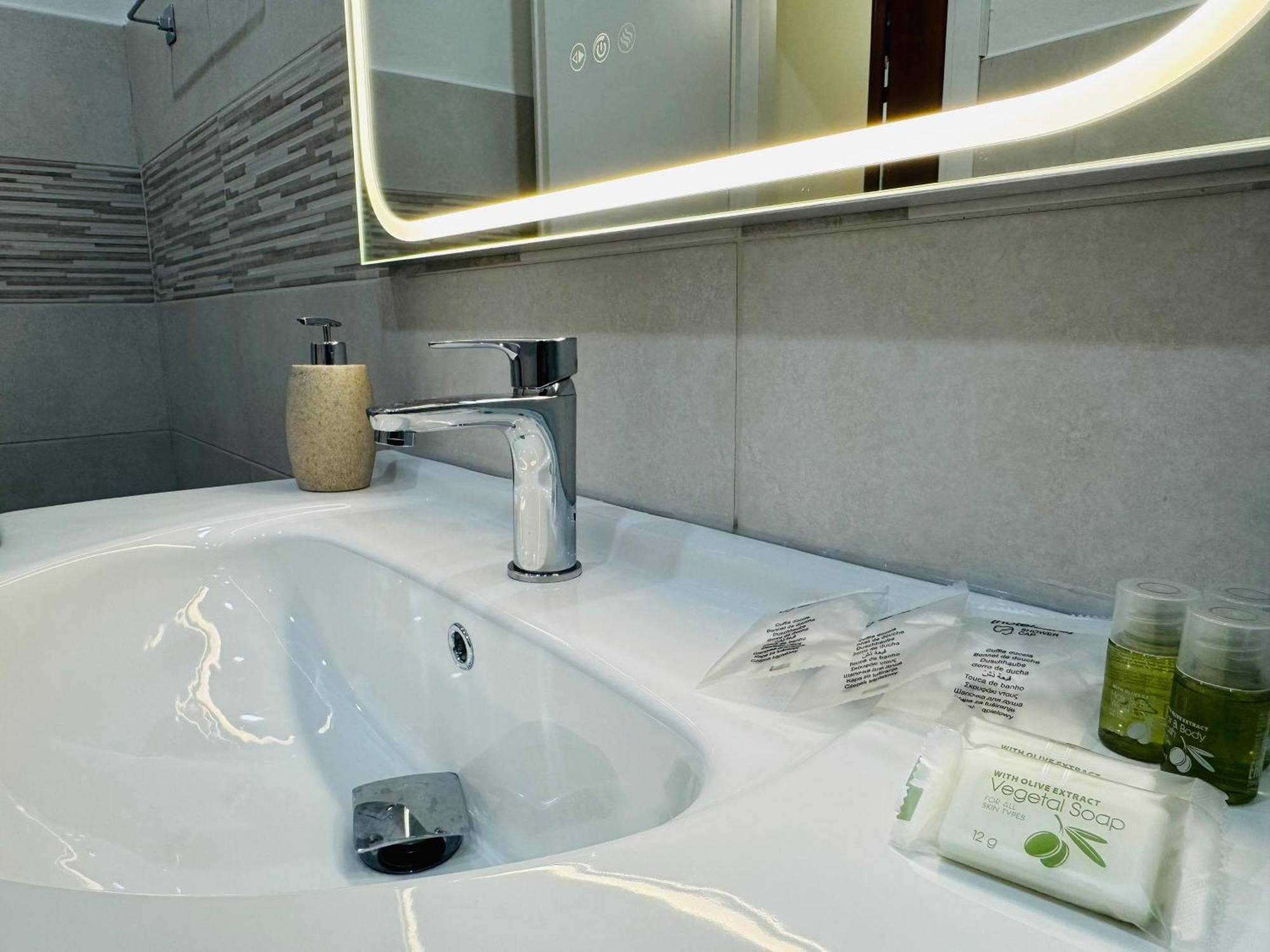 Triple Room Private Bathroom