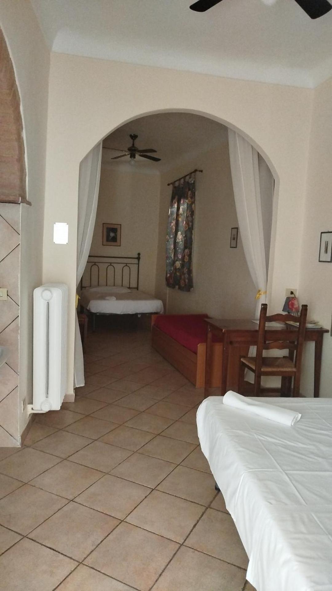 Double or Twin Room,1697156965:JPEG