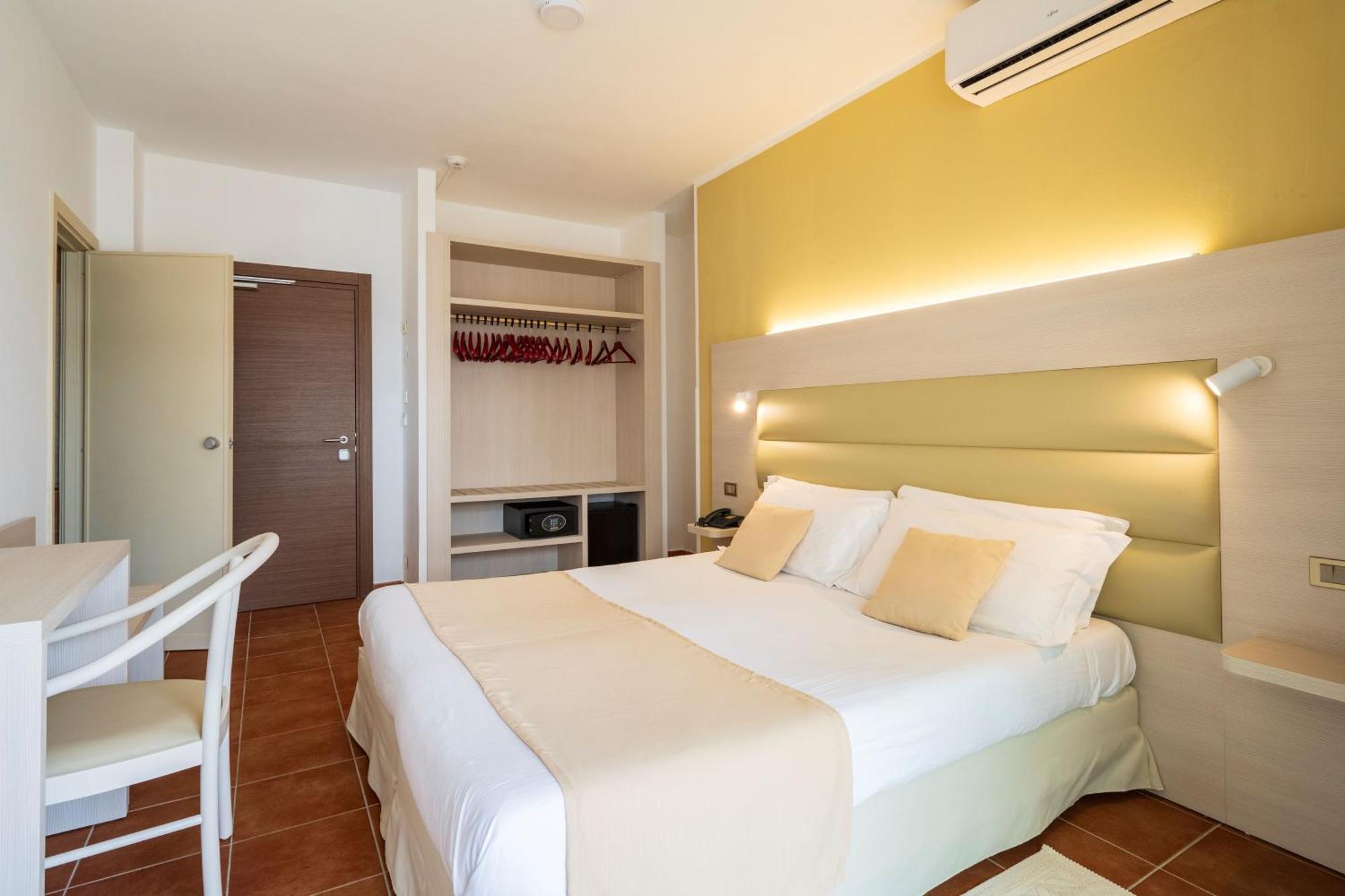 Double Room,1615652379:JPEG