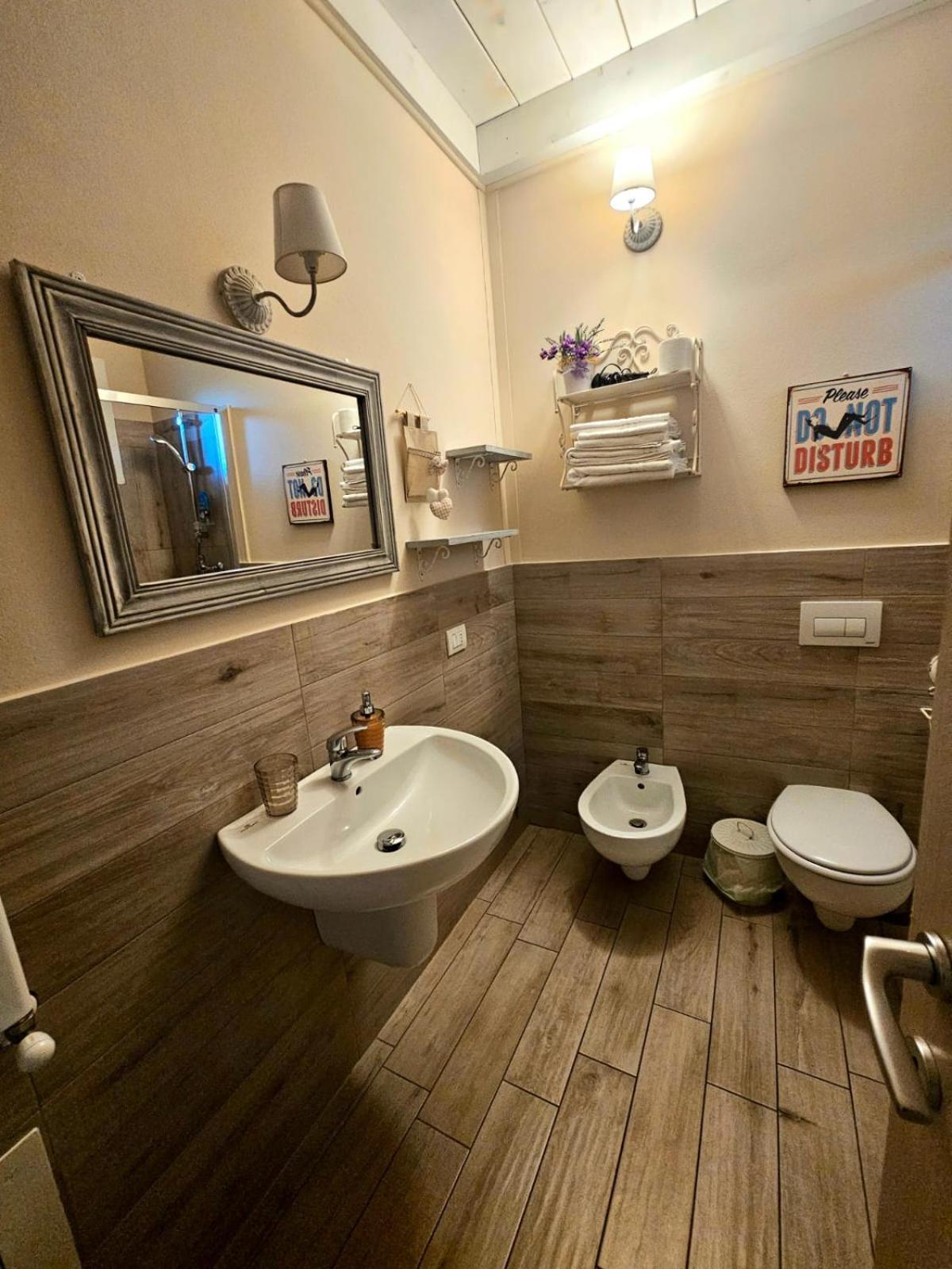 Double or Twin Room with Shared Bathroom