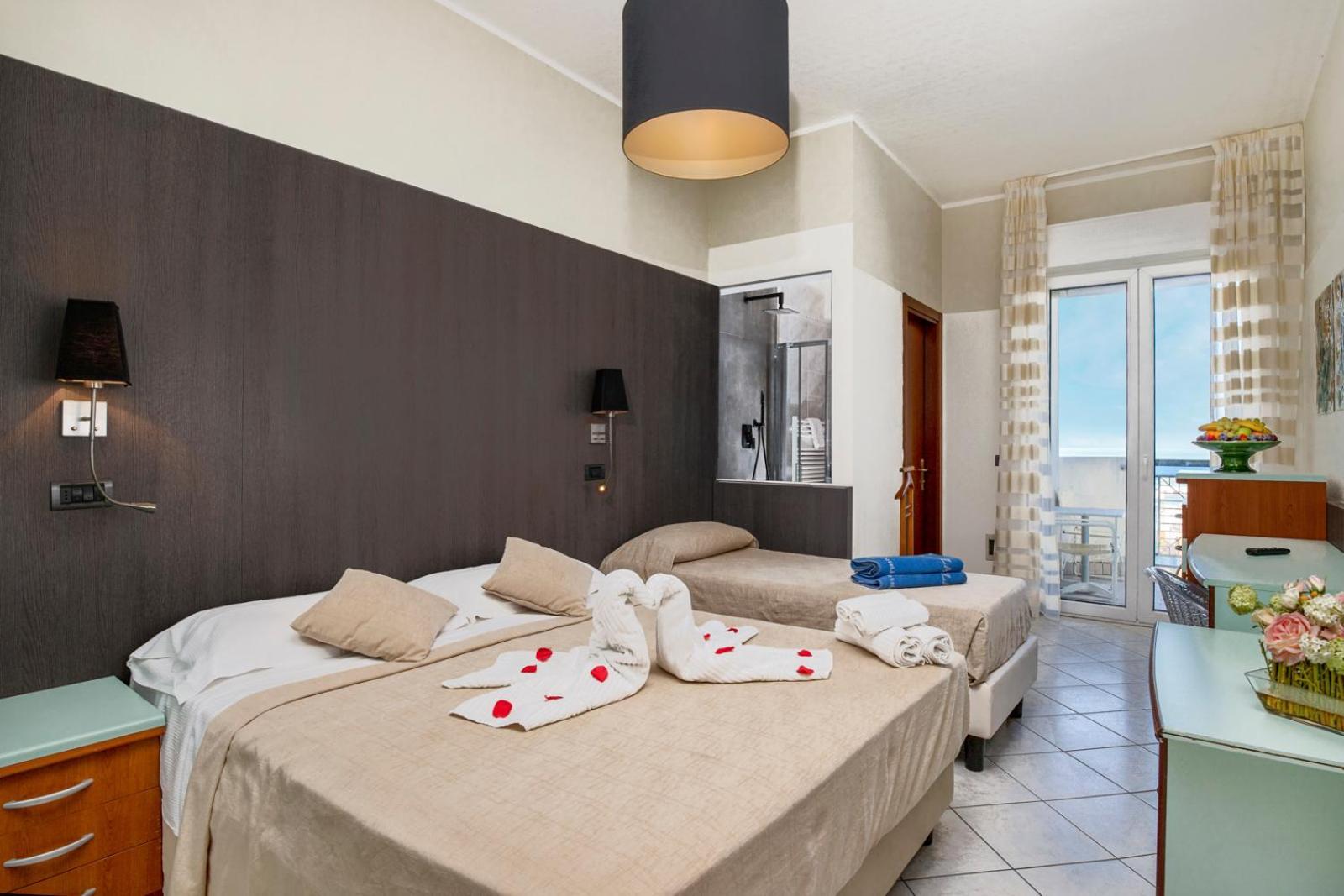 Deluxe Dreibettzimmer mit Meerblick
