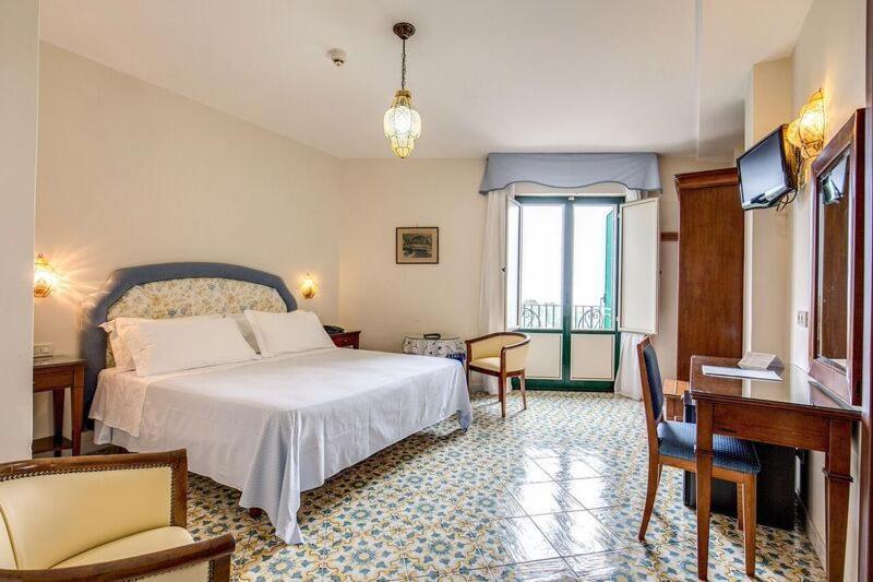 Large Double or Twin Room,1739395678:JPEG