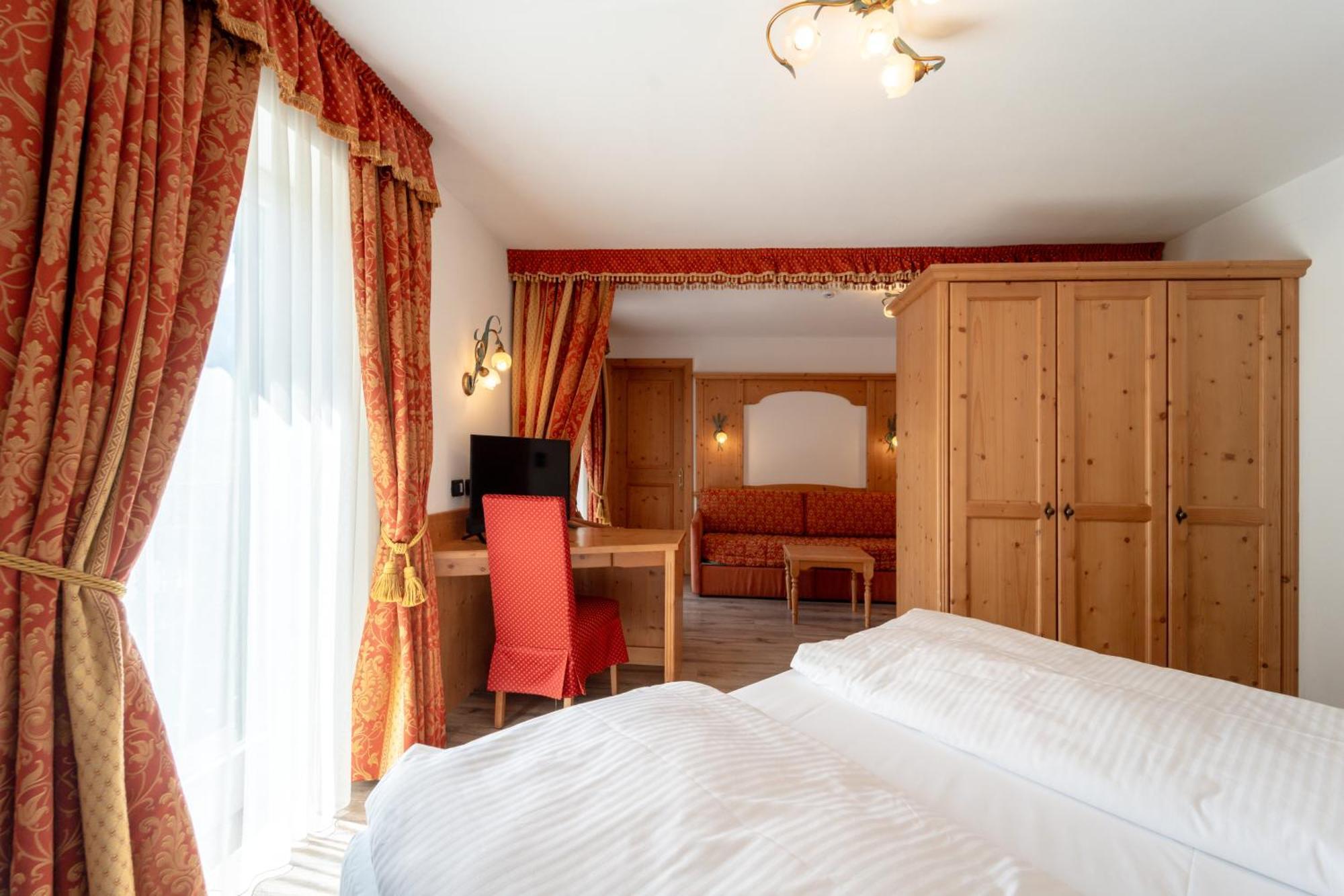 Junior Suite Balcony,1688820863:JPEG
