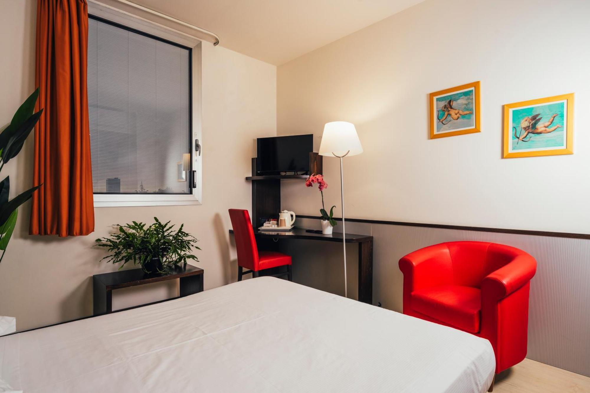 Standard Double Room,1691987211:JPEG