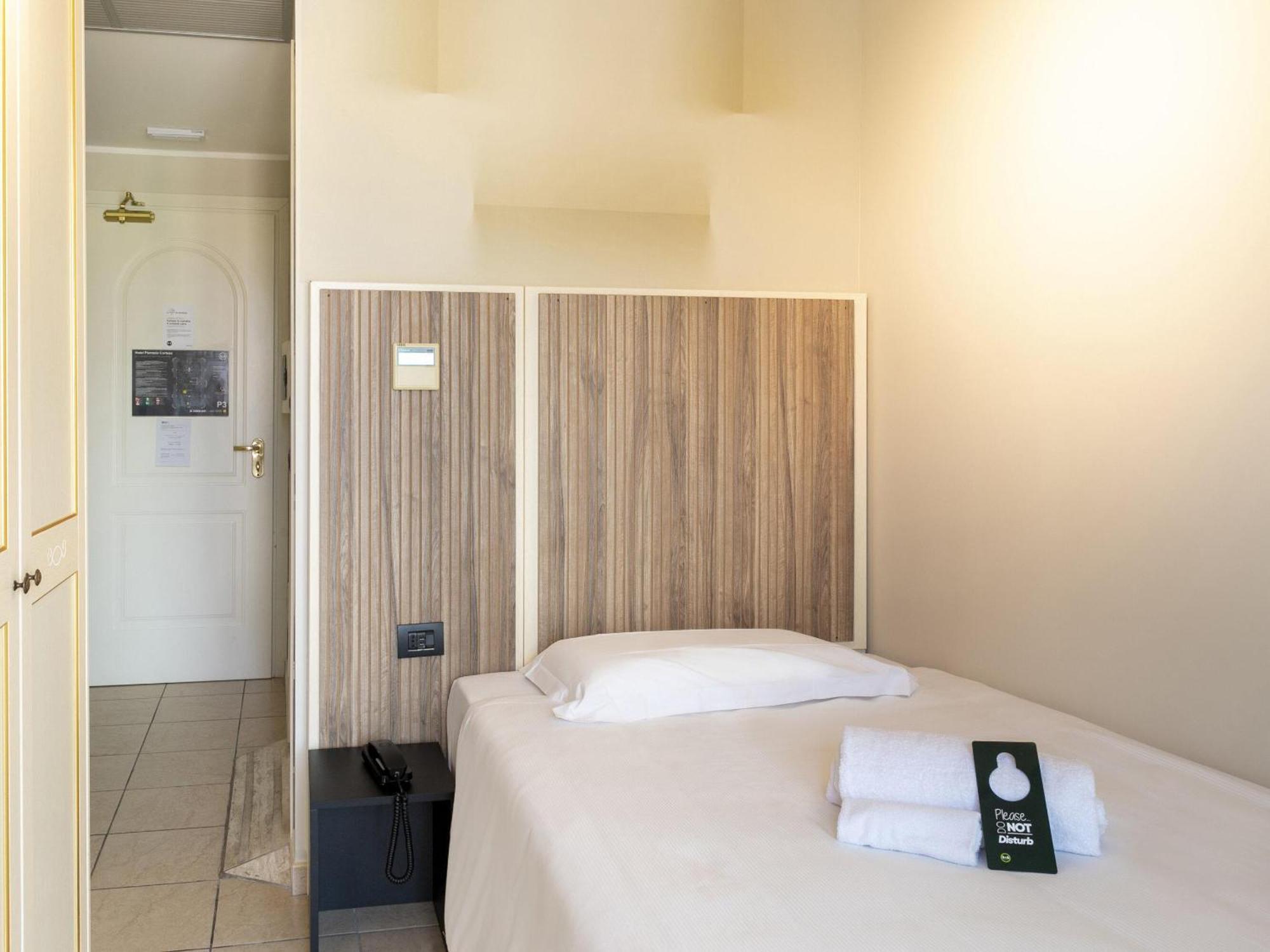 Single Room,1742732009:JPEG