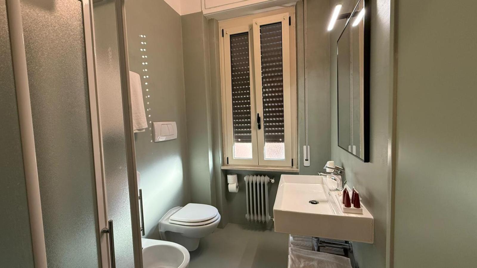 Standard Quadruple Room,1742809038:JPEG