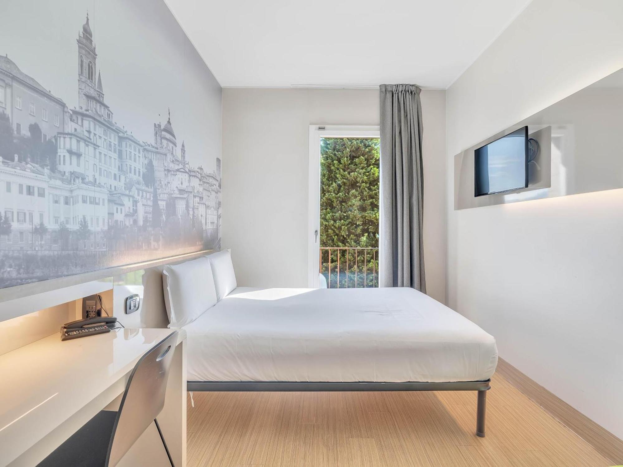Double Room,1742897051:JPEG