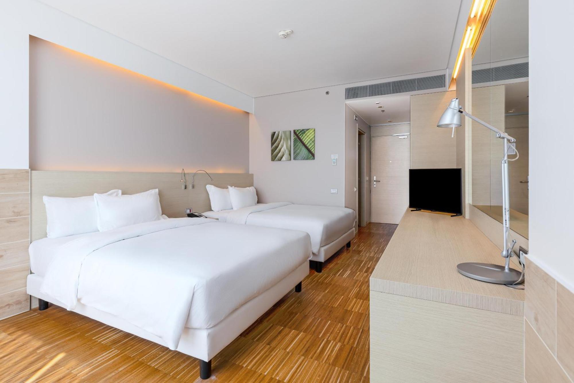 Superior Queen Room with Two Queen Beds